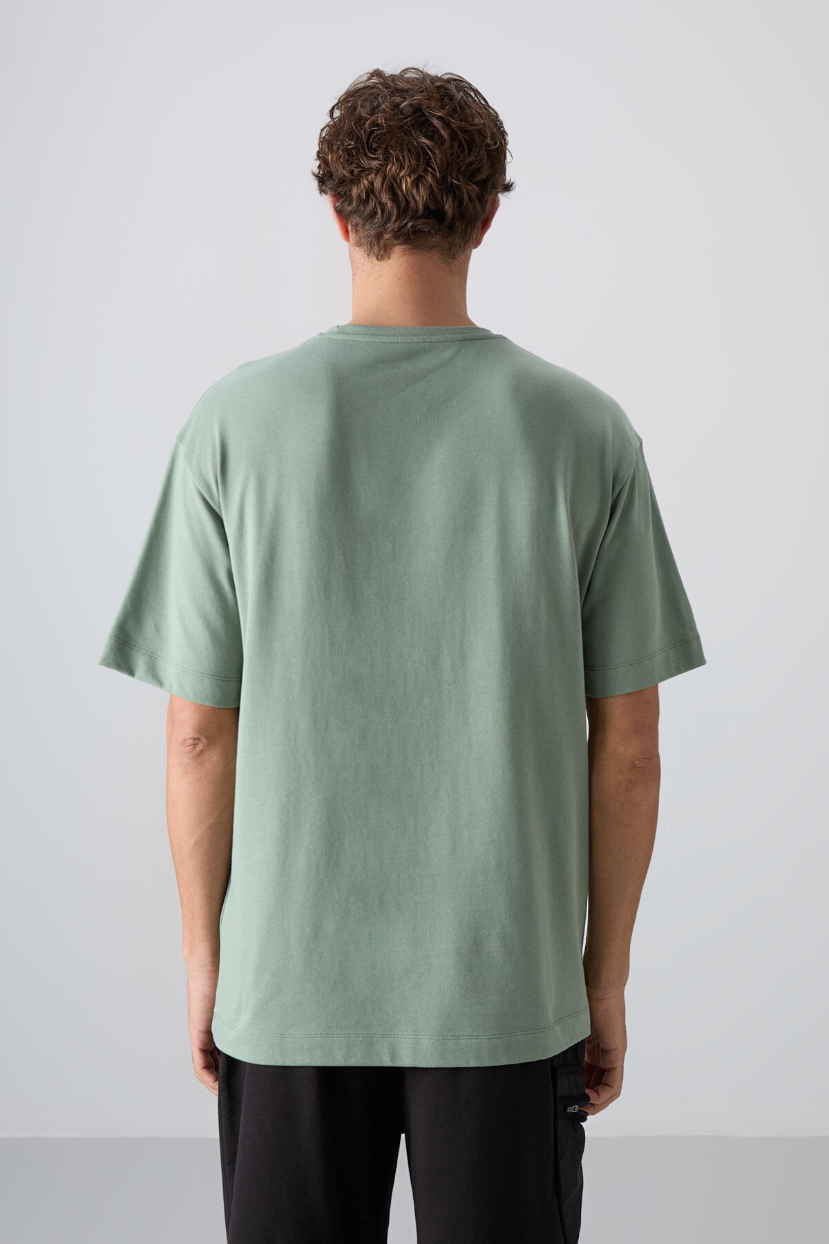 Açık Yeşil Pamuklu Kalın Yumuşak Dokulu Oversize Fit Baskılı Erkek T-Shirt - 88331