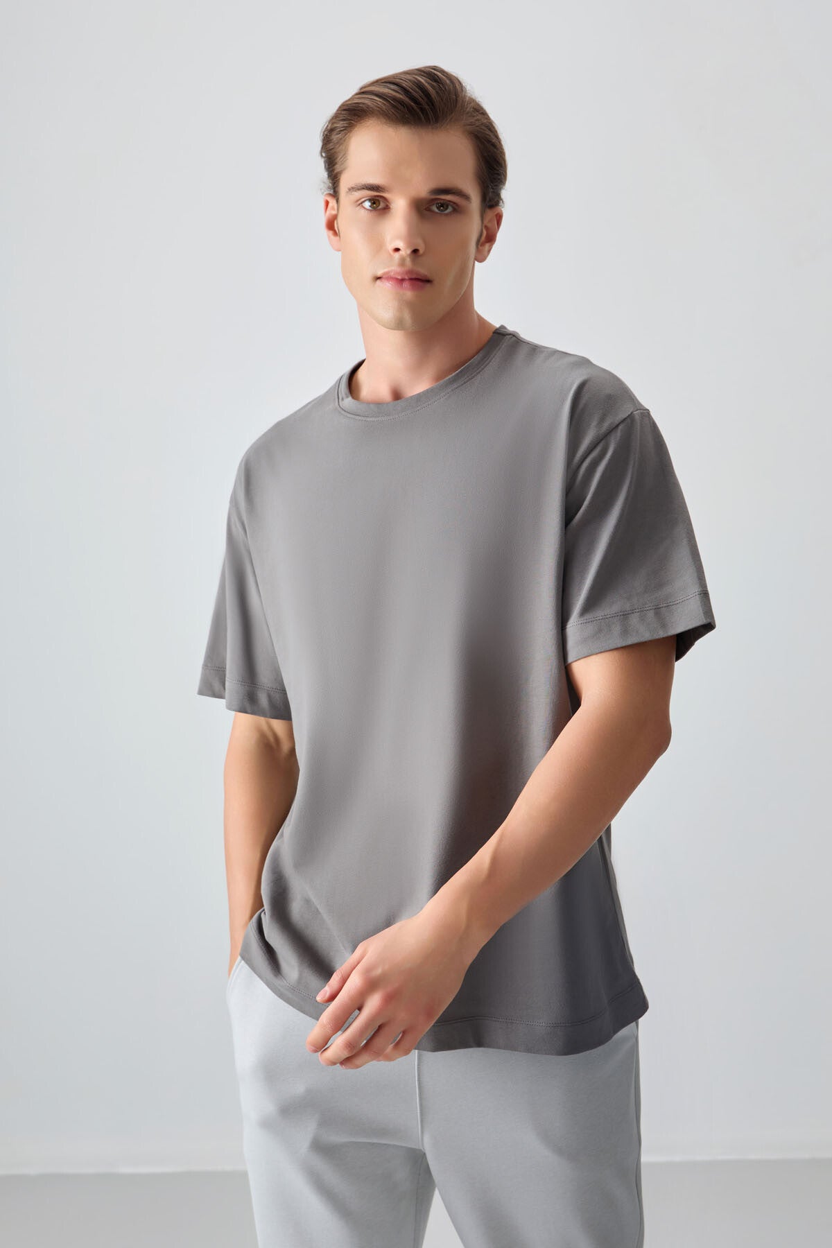 Koyu Gri %100 Pamuk Kalın Yumuşak Dokulu Oversize Fit Basic Erkek T-Shirt - 88353