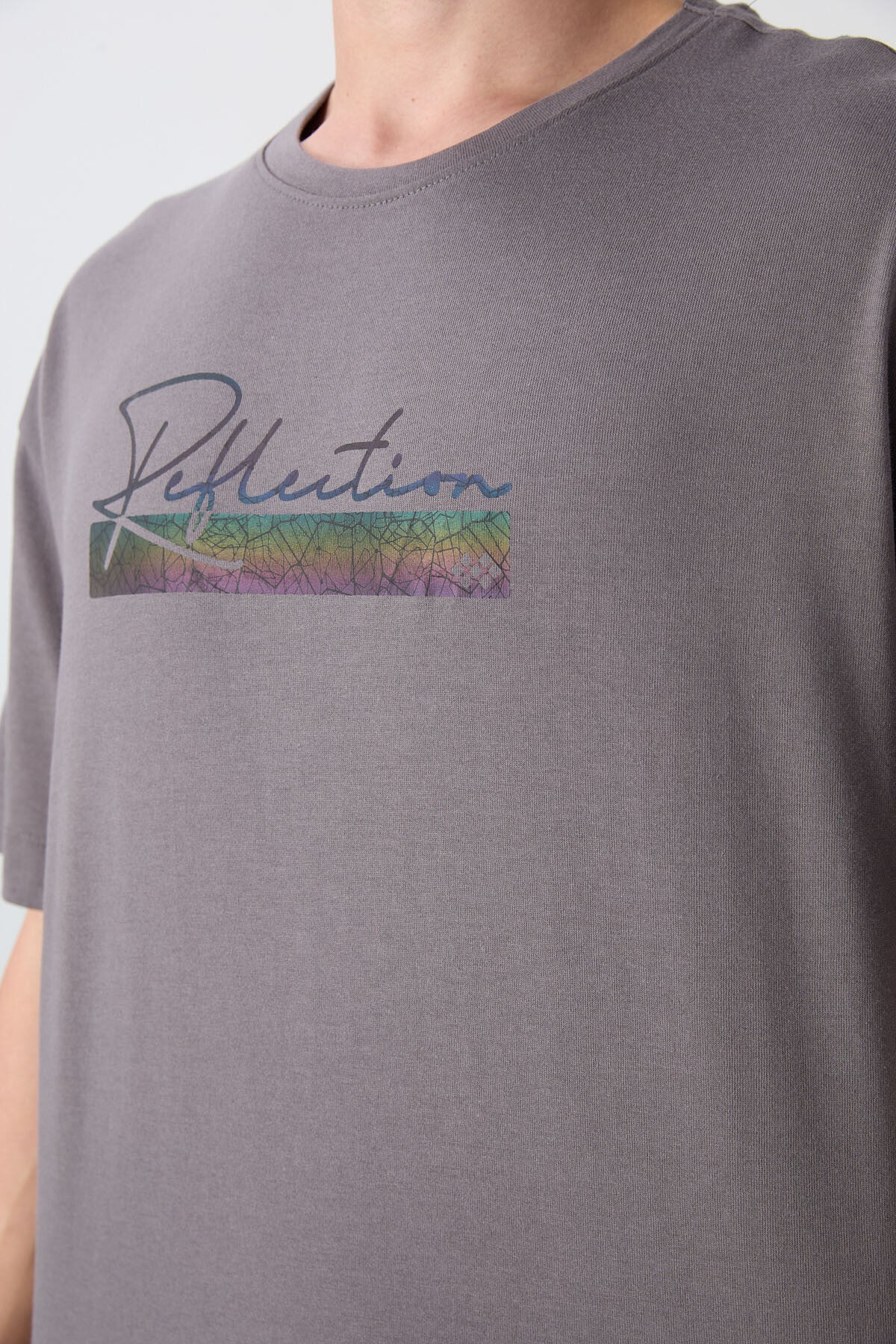 Koyu Gri Pamuklu Kalın Yumuşak Dokulu Oversize Fit Baskılı Erkek T-Shirt - 88334