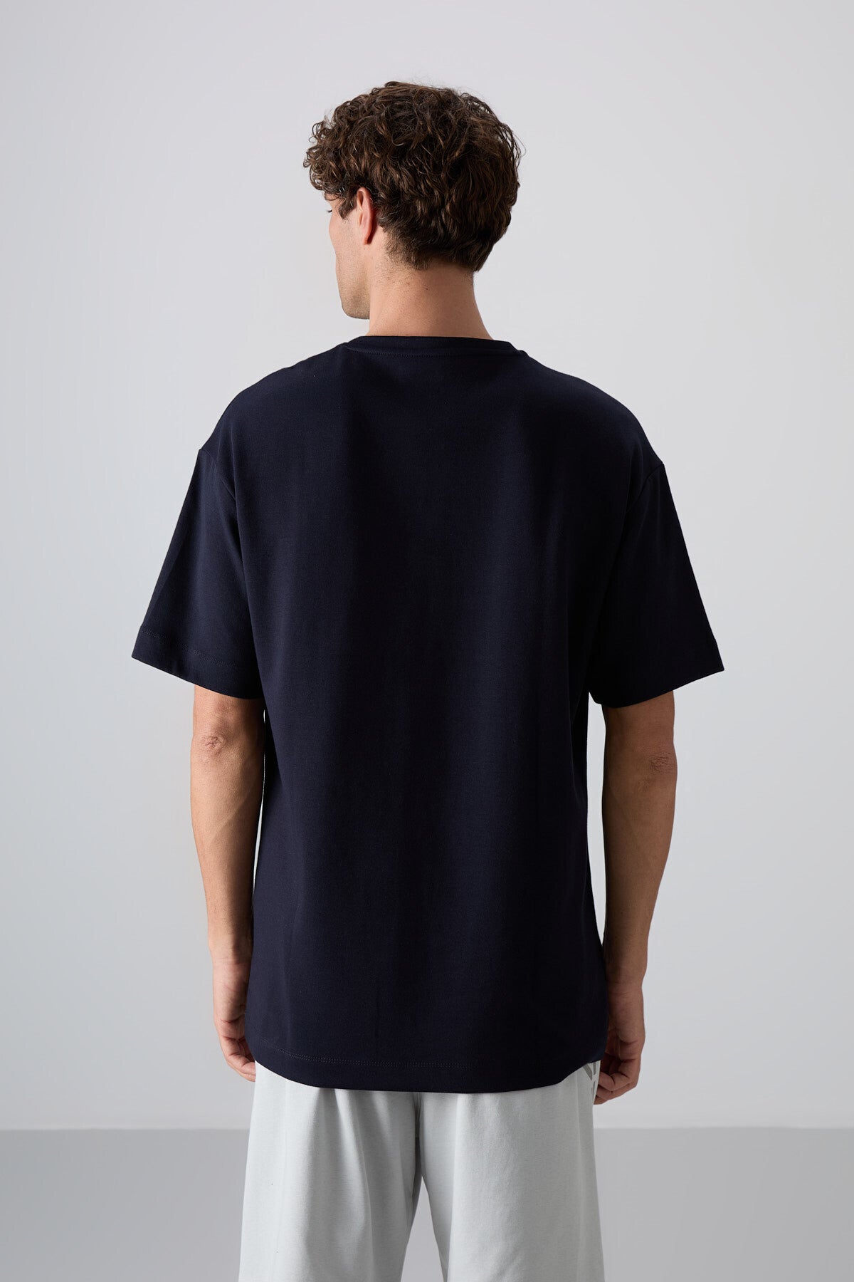 Lacivert Pamuklu Kalın Yumuşak Dokulu Oversize Fit Baskılı Erkek T-Shirt - 88325