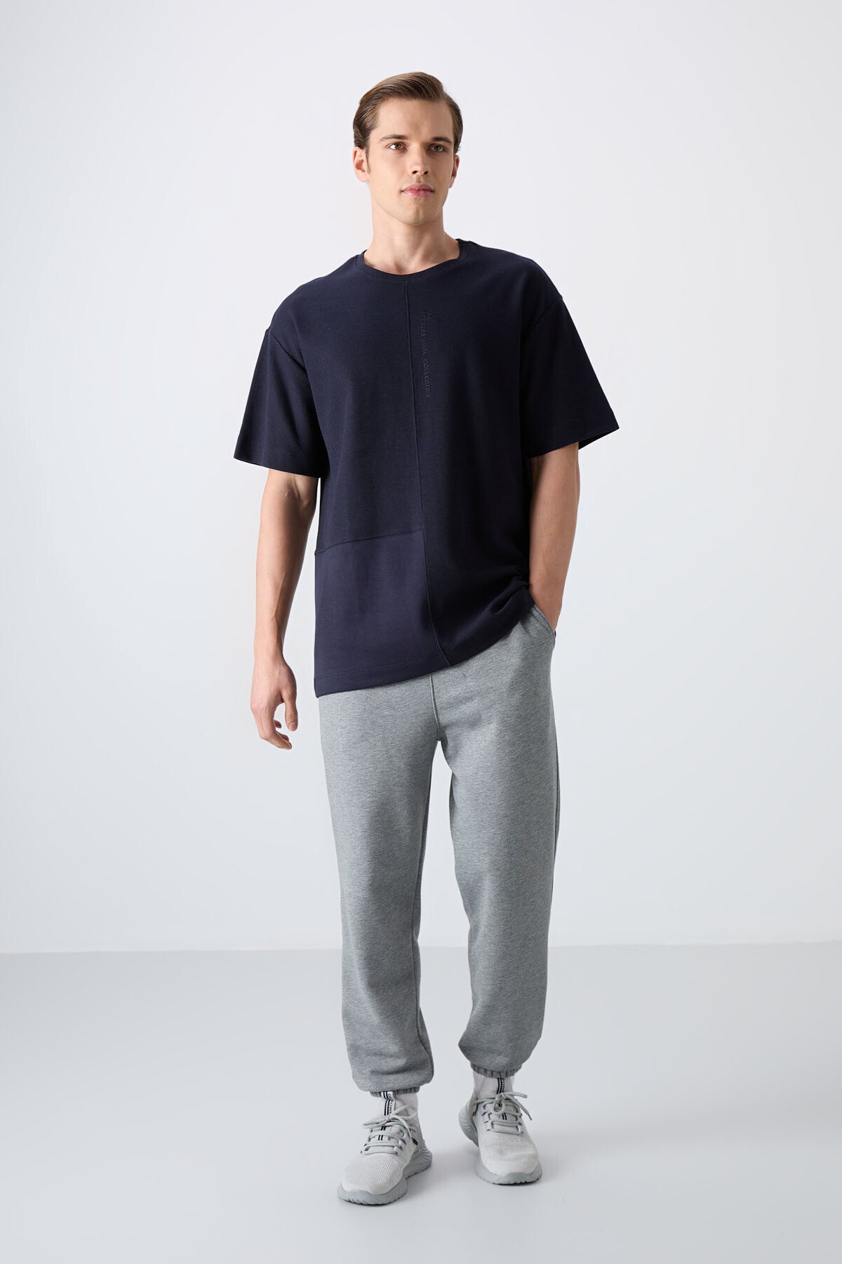 Lacivert Pamuklu Kalın Yüzeyi Dokulu Oversize Fit Basic Erkek T-Shirt - 88337