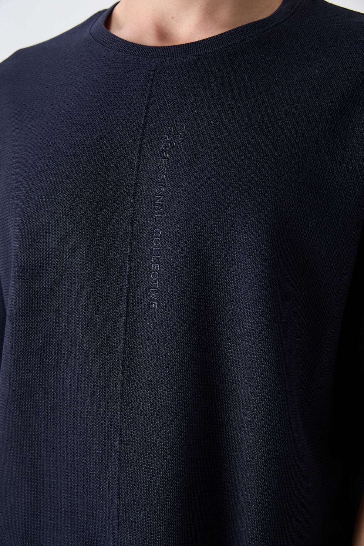 Lacivert Pamuklu Kalın Yüzeyi Dokulu Oversize Fit Basic Erkek T-Shirt - 88337