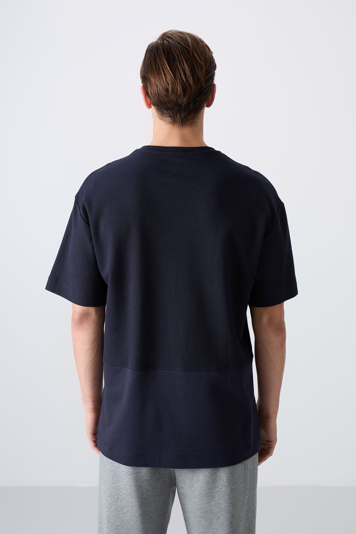 Lacivert Pamuklu Kalın Yüzeyi Dokulu Oversize Fit Basic Erkek T-Shirt - 88337