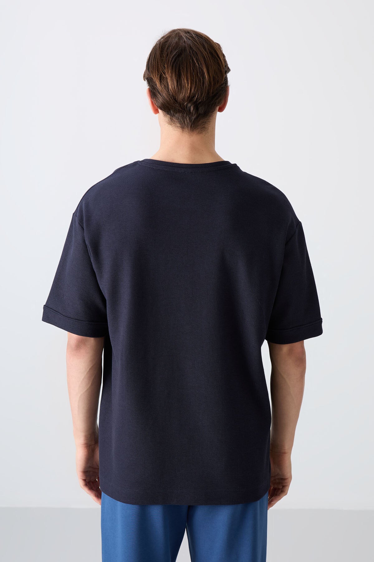 Lacivert Pamuklu Kalın Yüzeyi Dokulu Oversize Fit Basic Erkek T-Shirt - 88339
