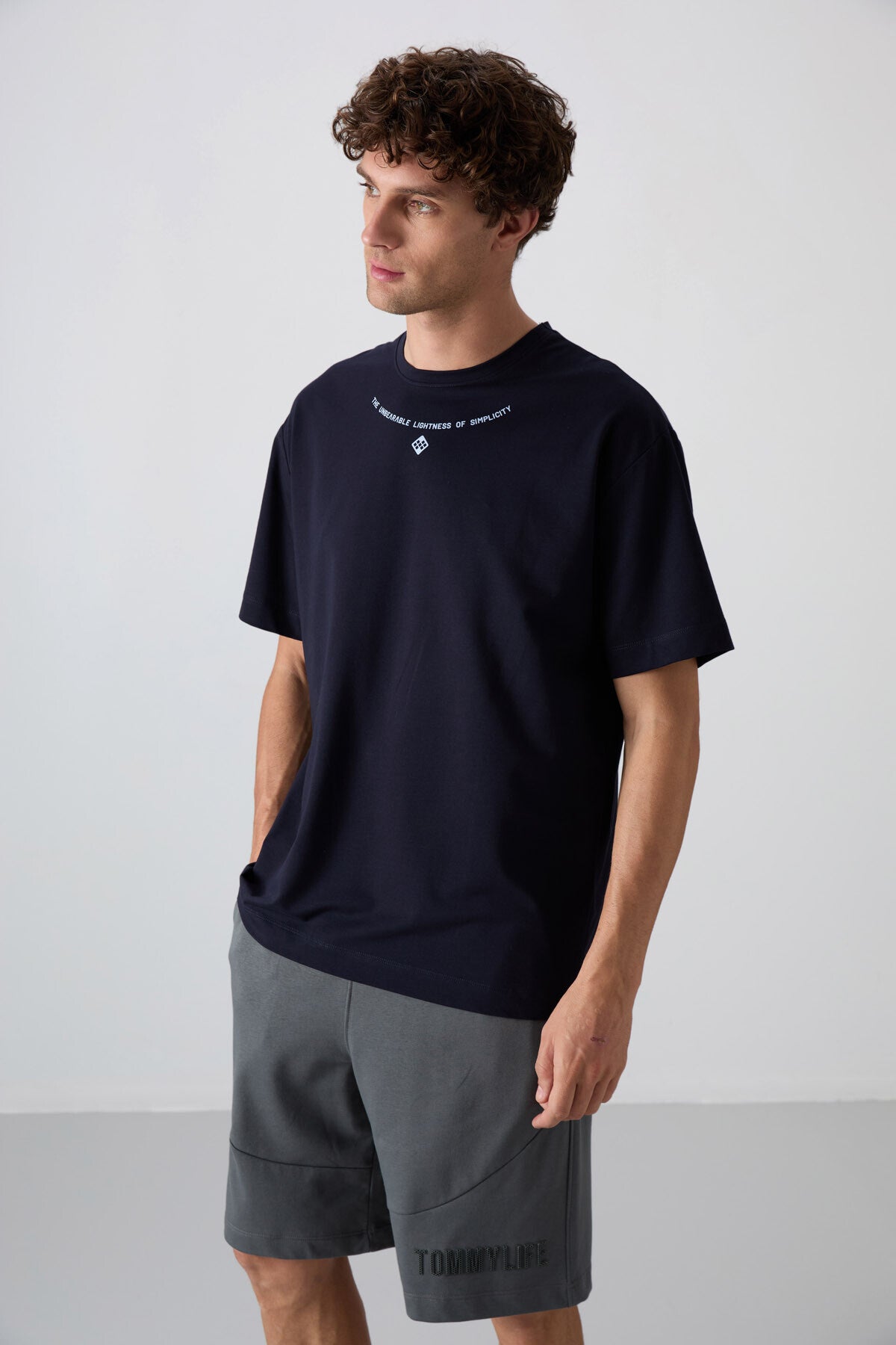 Lacivert Pamuklu Kalın Yumuşak Dokulu Oversize Fit Baskılı Erkek T-Shirt - 88343