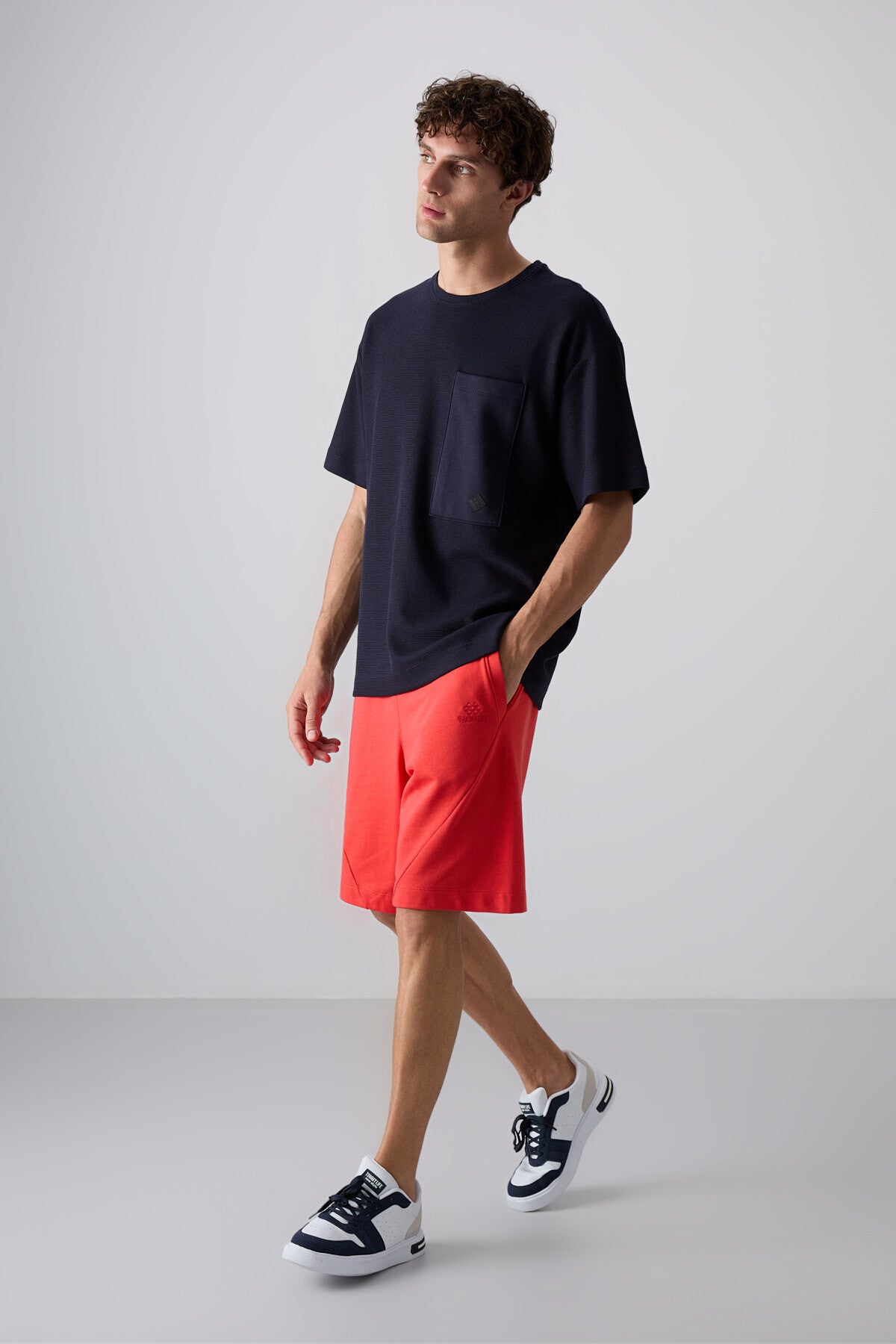 Lacivert Pamuklu Kalın Yüzeyi Dokulu Oversize Fit Basic Erkek T-Shirt - 88341