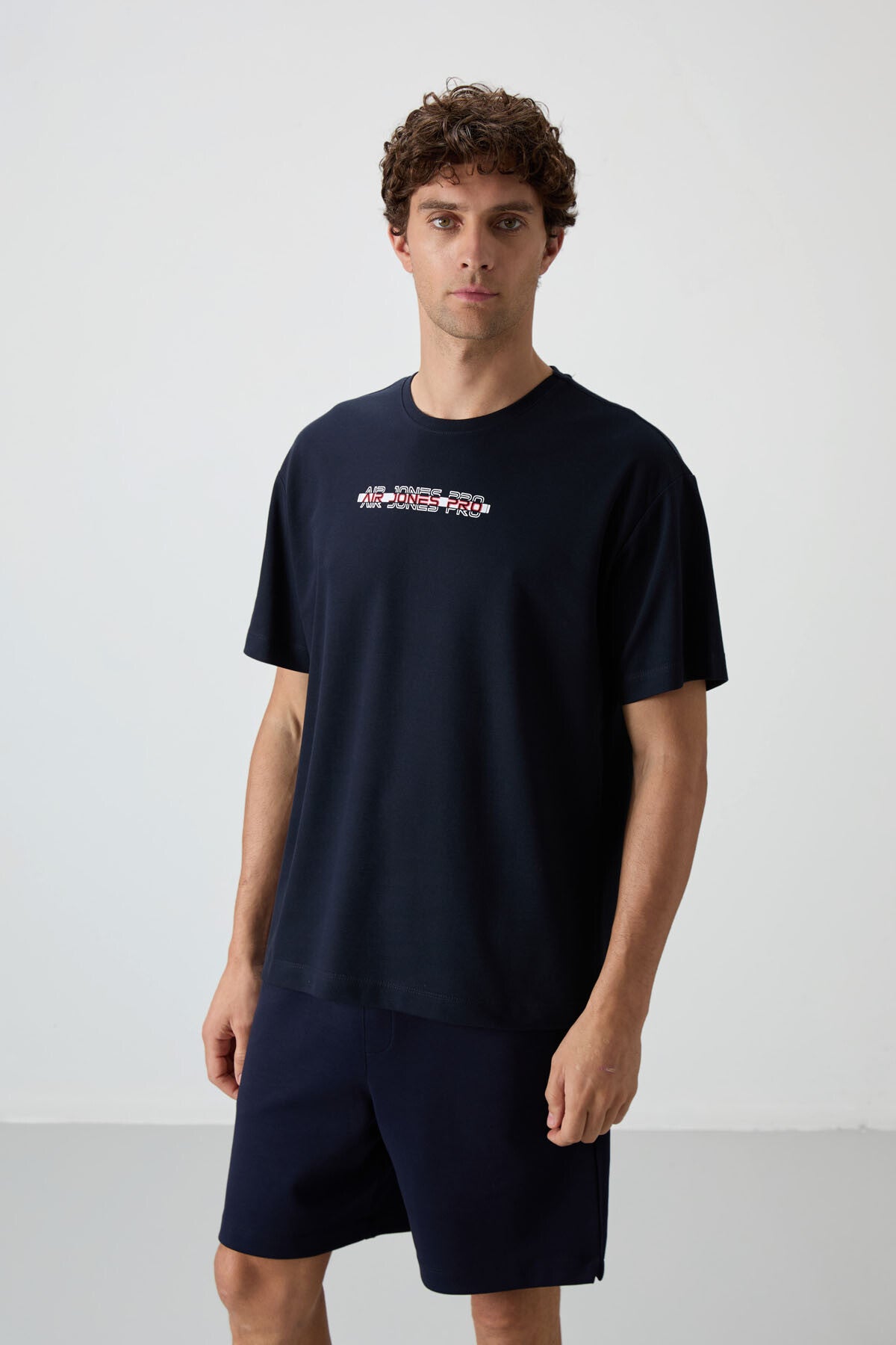 Lacivert Pamuklu Kalın Yüzeyi Dokulu Oversize Fit Baskılı Erkek T-Shirt - 88365