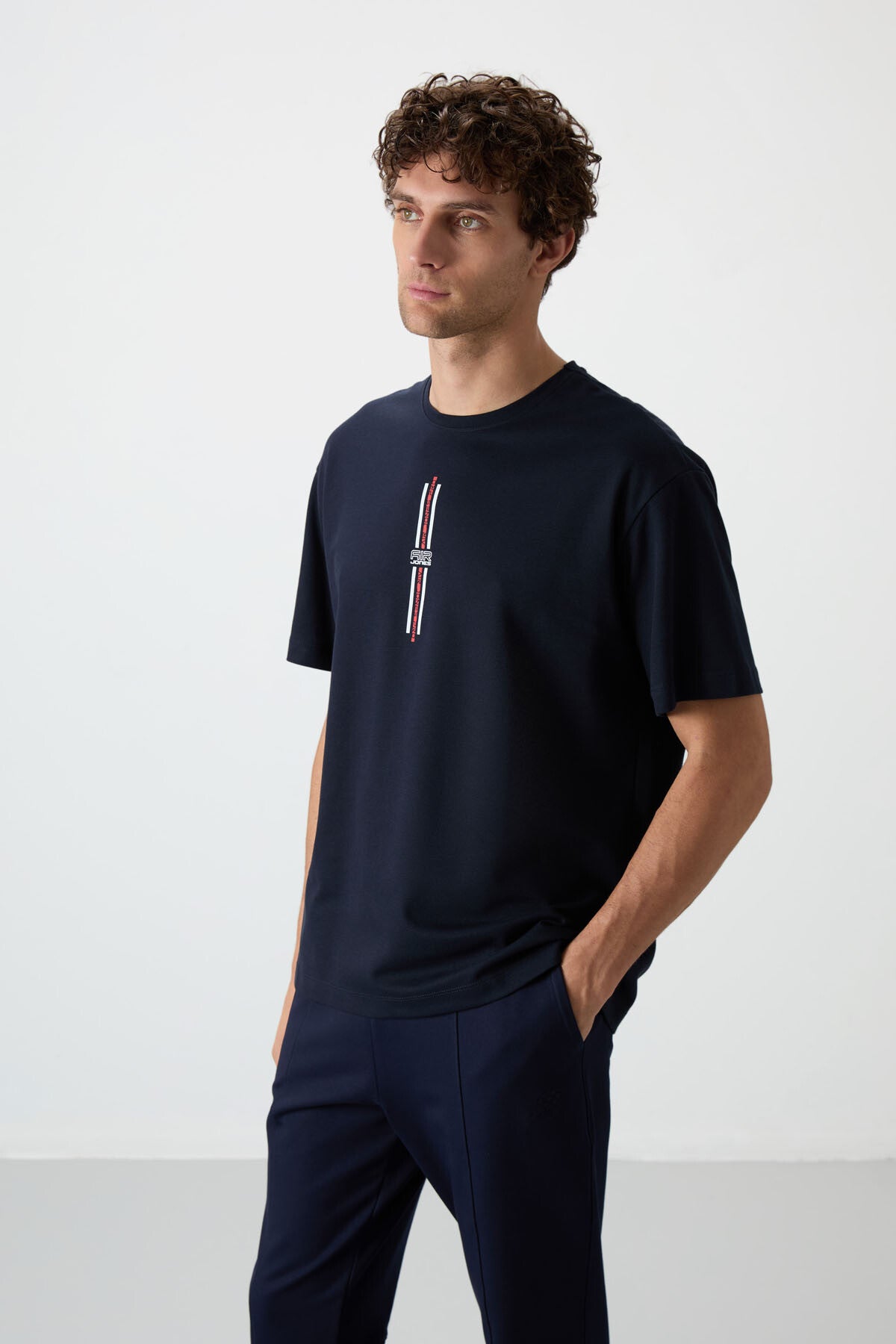 Lacivert Pamuklu Kalın Yüzeyi Dokulu Oversize Fit Baskılı Erkek T-Shirt - 88366