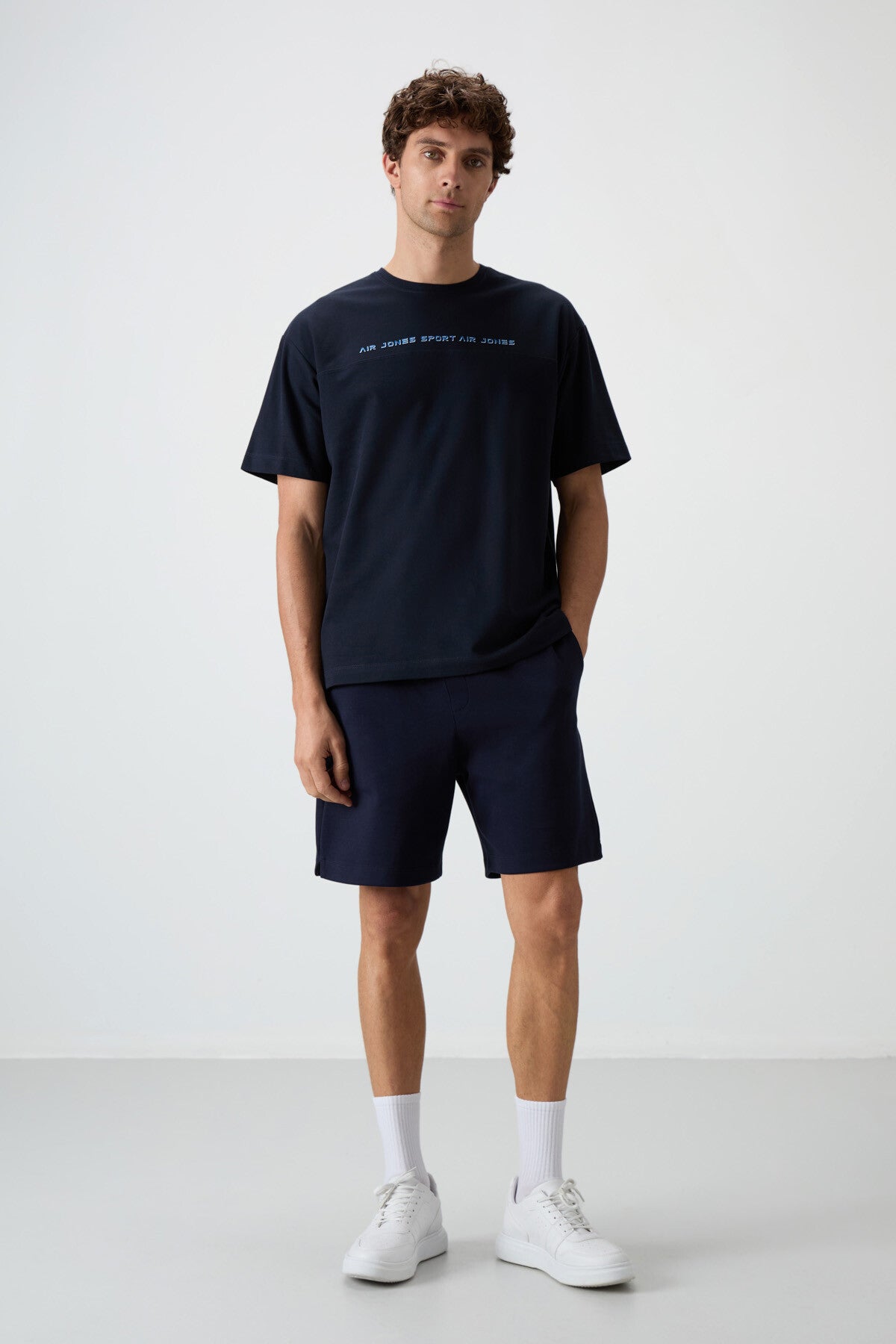 Lacivert Pamuklu Kalın Yüzeyi Dokulu Oversize Fit Baskılı Erkek T-Shirt - 88371