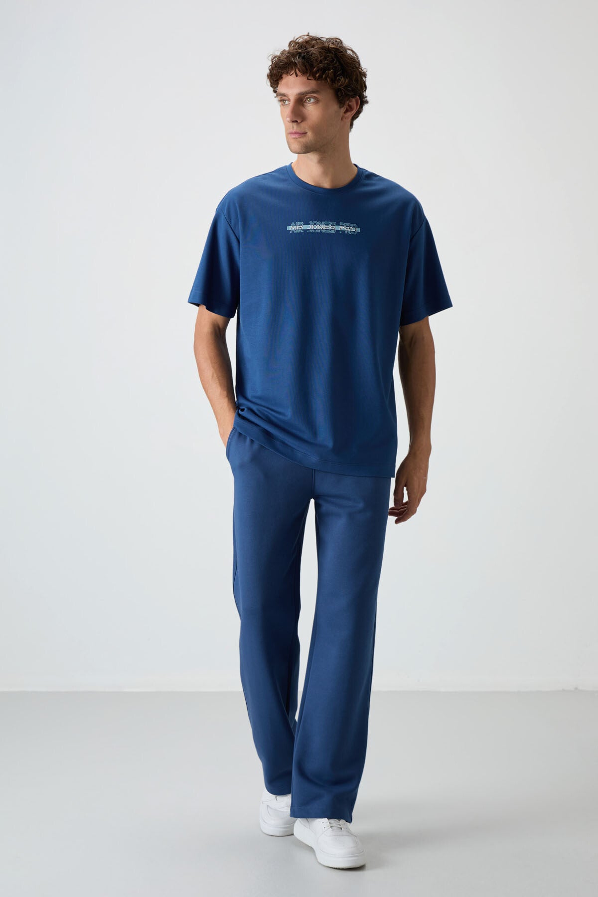 Parlament Pamuklu Kalın Yüzeyi Dokulu Oversize Fit Baskılı Erkek T-Shirt - 88365