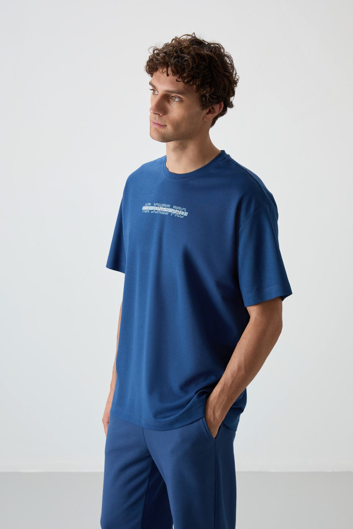 Parlament Pamuklu Kalın Yüzeyi Dokulu Oversize Fit Baskılı Erkek T-Shirt - 88365