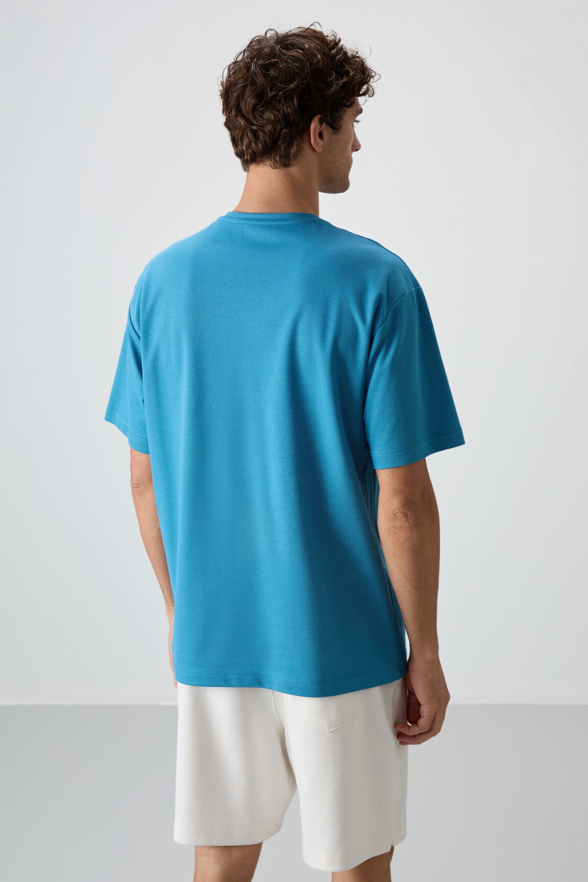 Petrol Mavi Pamuklu Kalın Yüzeyi Dokulu Oversize Fit Baskılı Erkek T-Shirt - 88366