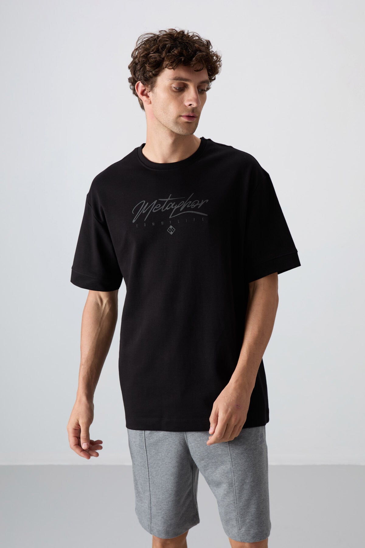 Siyah Pamuklu Kalın Yumuşak Dokulu Oversize Fit Baskılı Erkek T-Shirt - 88320