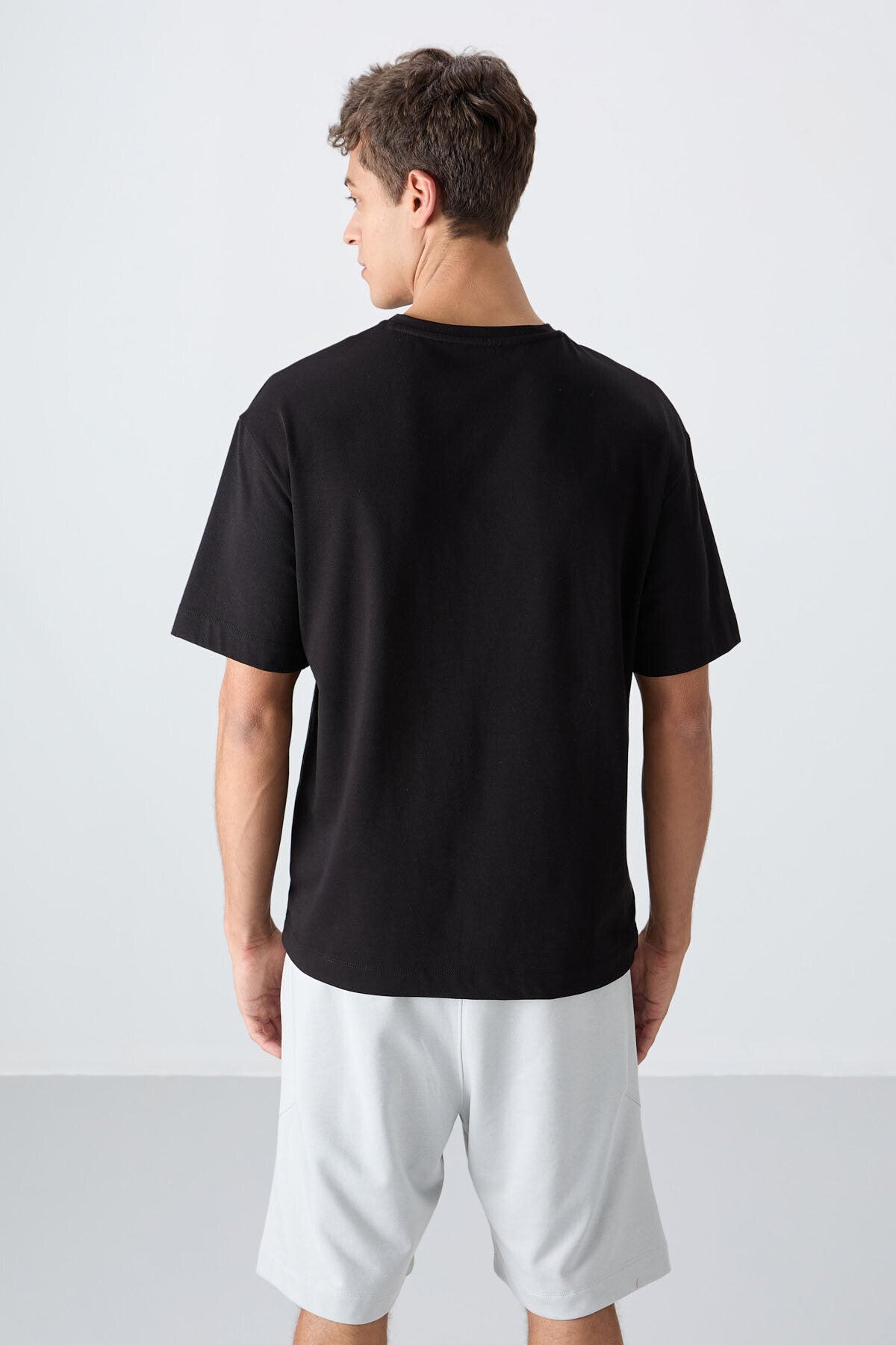 Siyah Pamuklu Kalın Yumuşak Dokulu Oversize Fit Baskılı Erkek T-Shirt - 88330