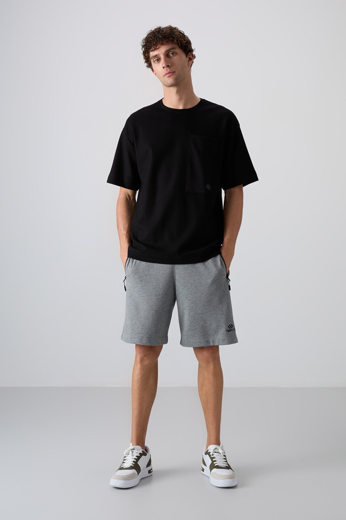 Siyah Pamuklu Kalın Yüzeyi Dokulu Oversize Fit Basic Erkek T-Shirt - 88341