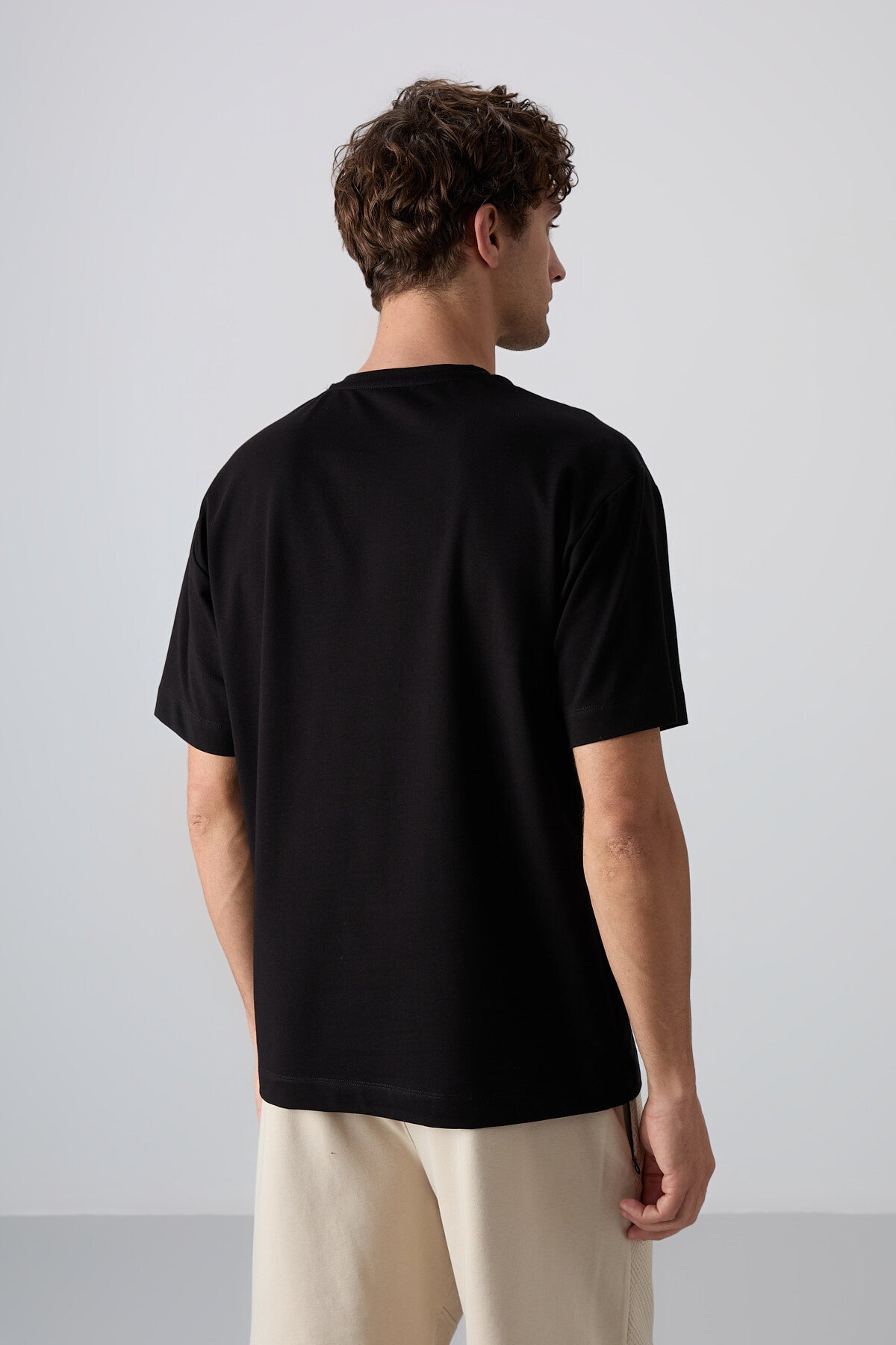 Siyah Pamuklu Kalın Yumuşak Dokulu Oversize Fit Baskılı Erkek T-Shirt - 88344