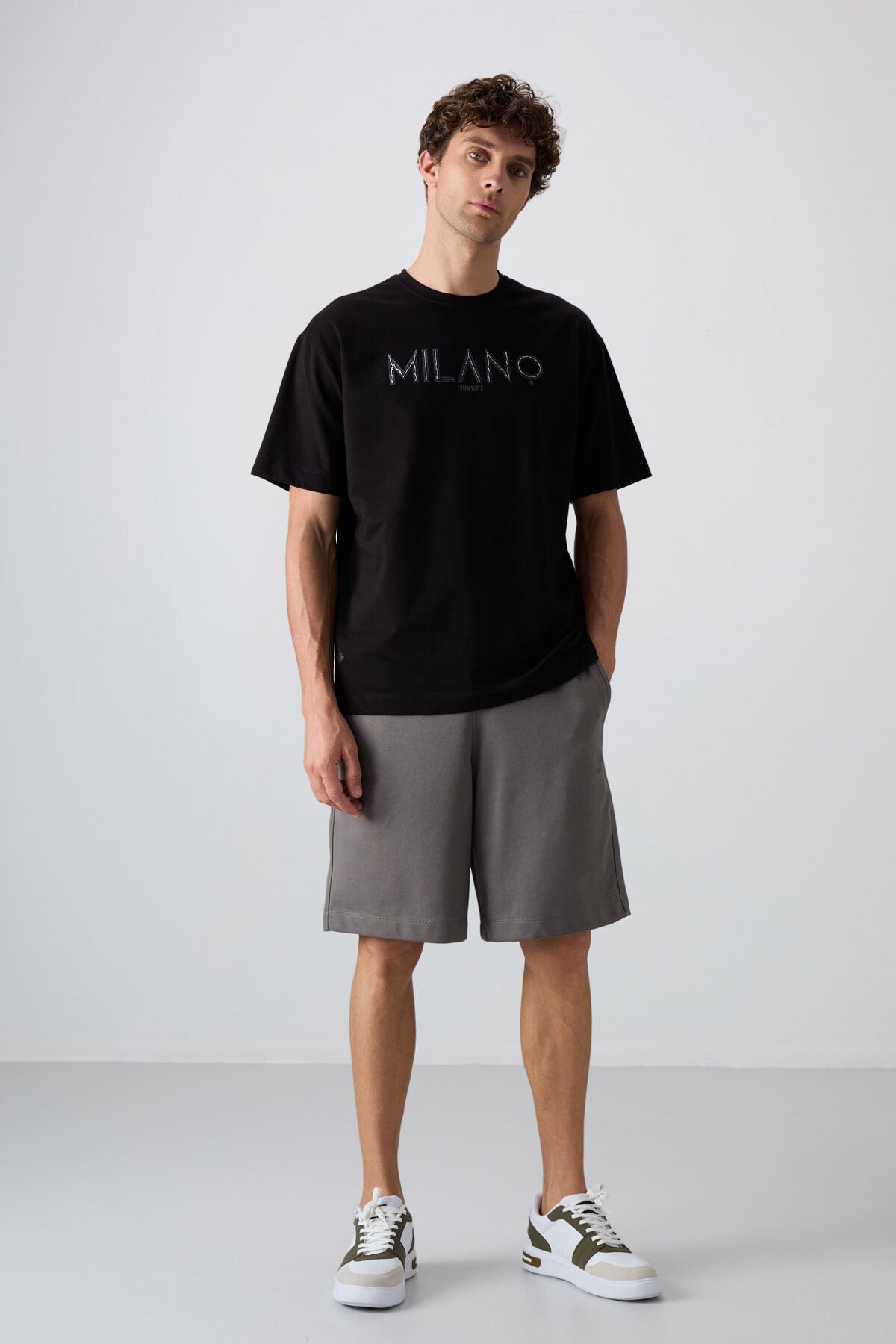 Siyah Pamuklu Kalın Yumuşak Dokulu Oversize Fit Baskılı Erkek T-Shirt - 88345