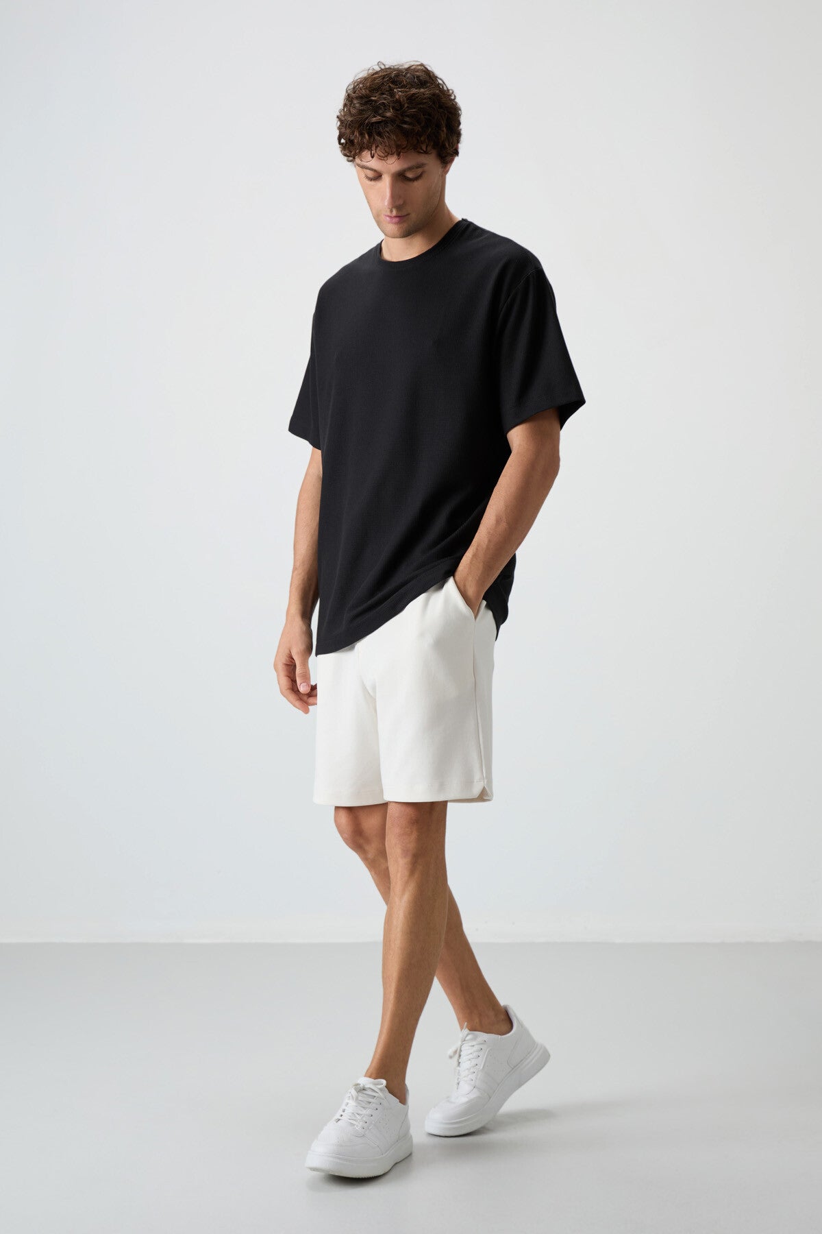 Siyah Waffle İnterlok Yüzeyi Dokulu Oversize Fit Basic Erkek T-Shirt - 88379