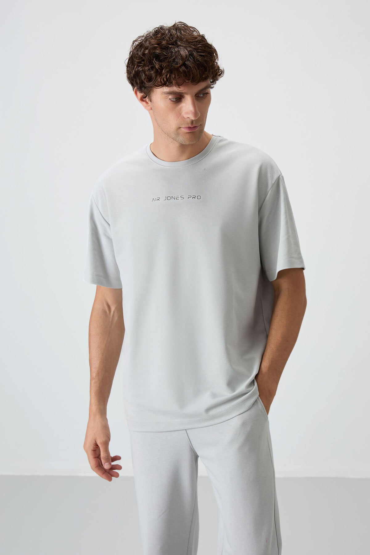 Taş Pamuklu Kalın Yüzeyi Dokulu Oversize Fit Baskılı Erkek T-Shirt - 88364