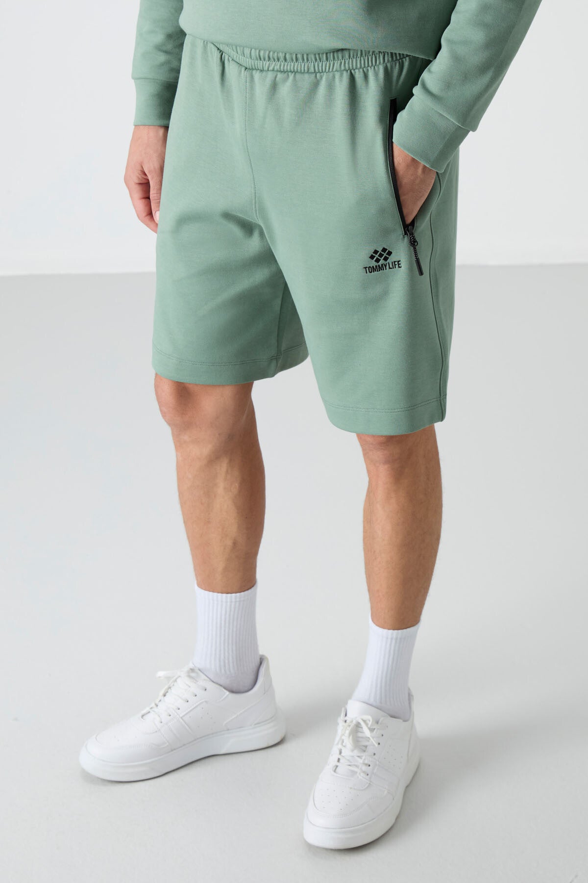 Açık Yeşil Gizli Fermuar Arka Cepli Bağcıklı Standart Kalıp Erkek Şort - 81136