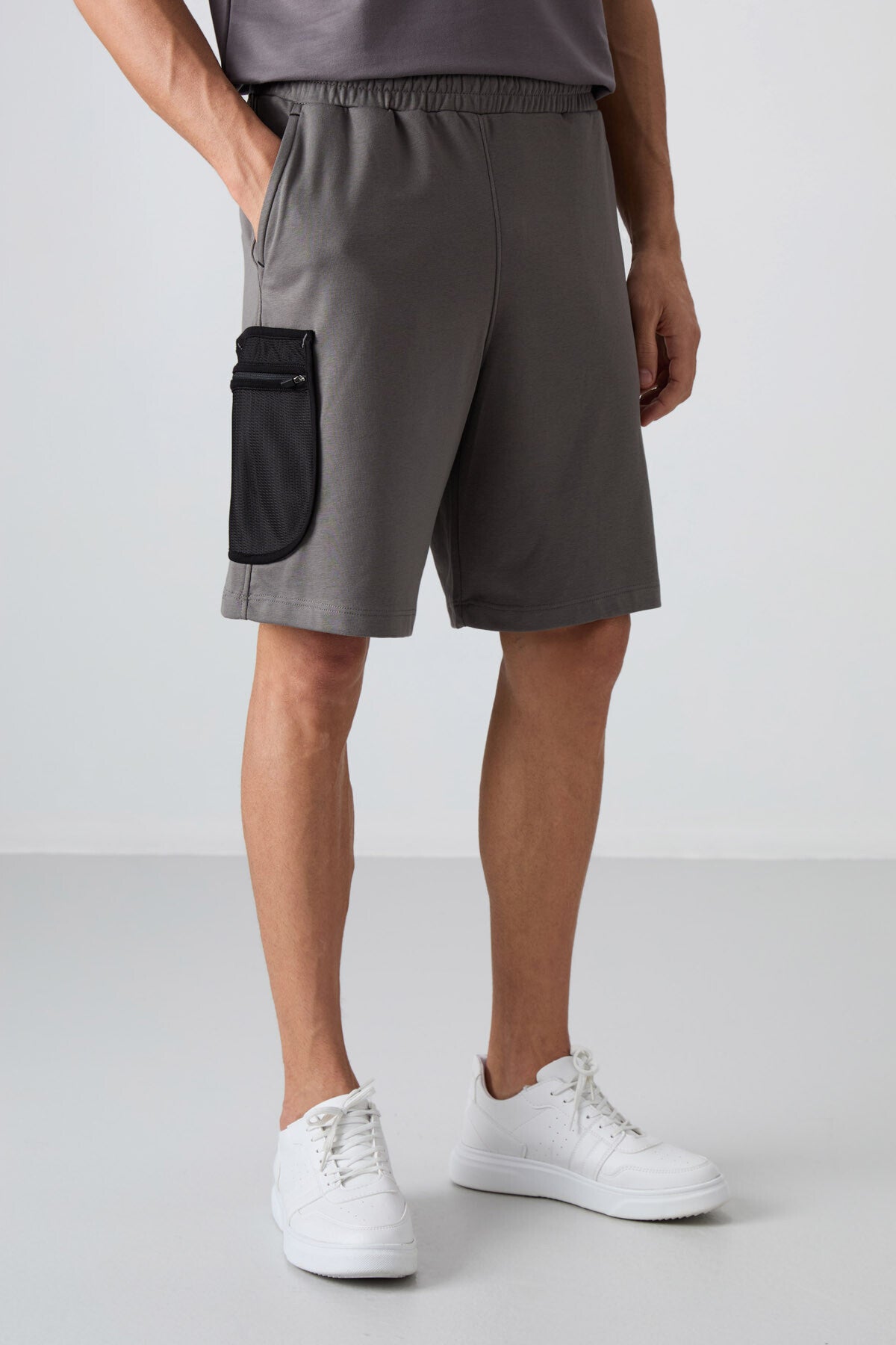 Koyu Gri Pamuklu Kalın Yumuşak Dokulu Comfort Fit Baskılı Erkek Şort - 81266