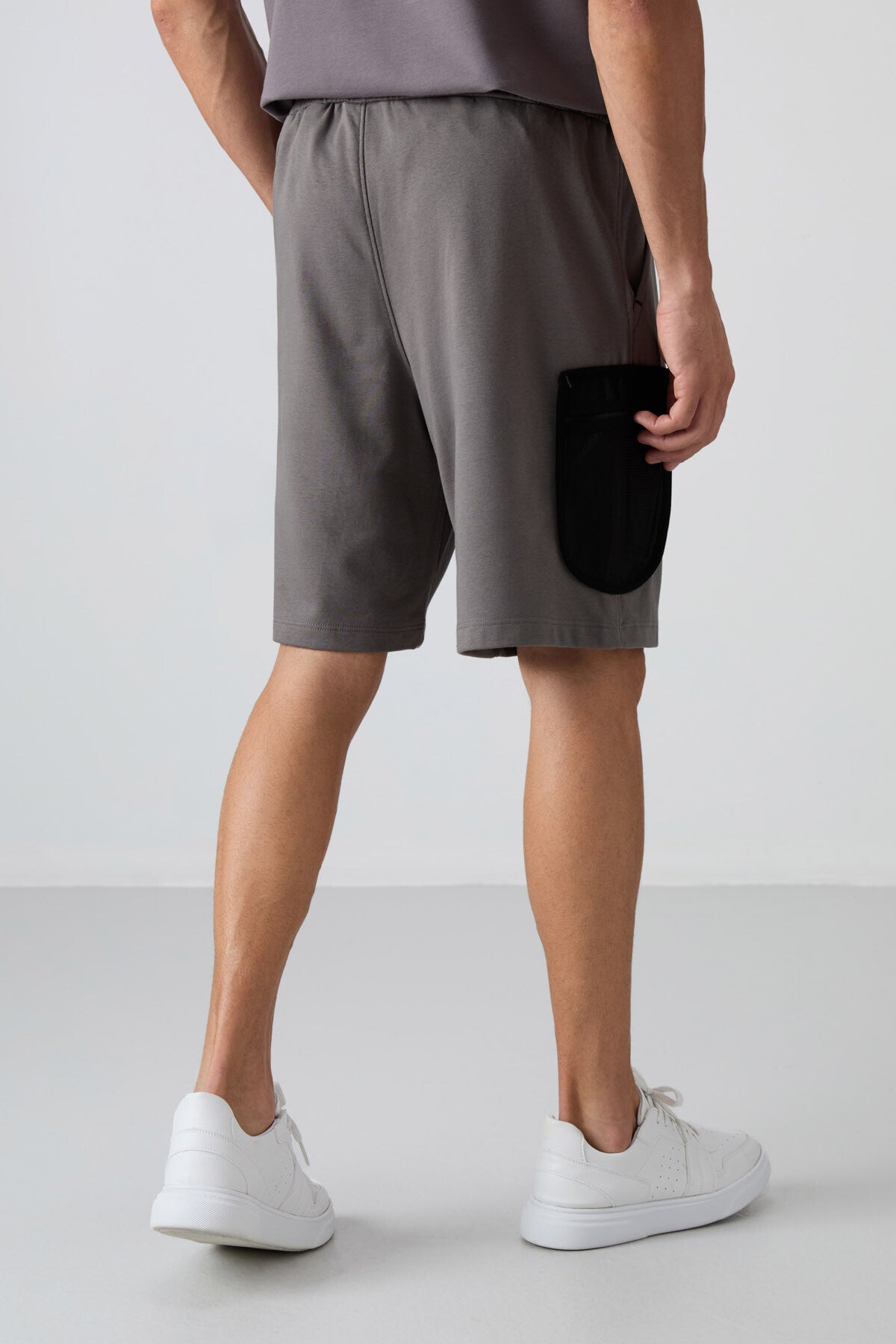 Koyu Gri Pamuklu Kalın Yumuşak Dokulu Comfort Fit Baskılı Erkek Şort - 81266