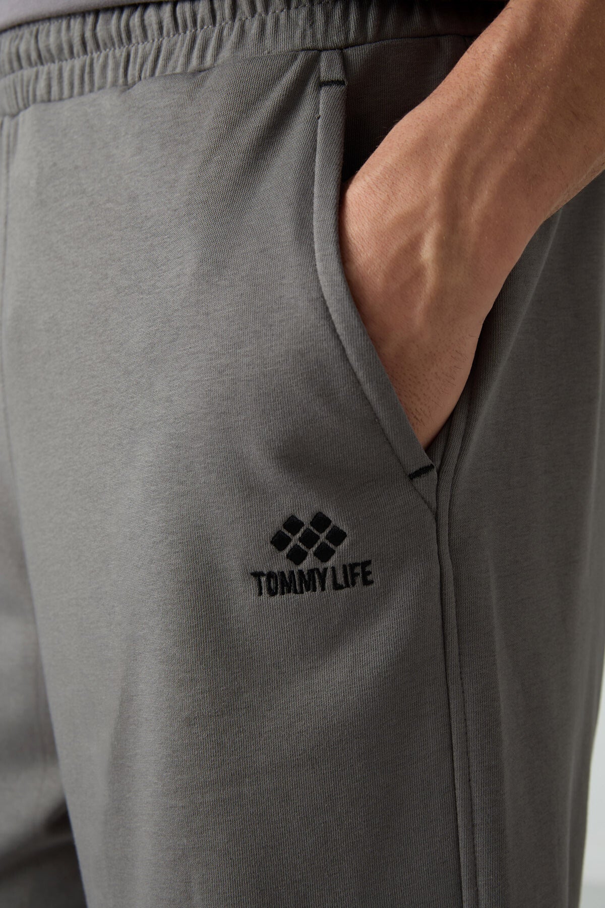 Koyu Gri Pamuklu Kalın Yumuşak Dokulu Comfort Fit Baskılı Erkek Şort - 81266