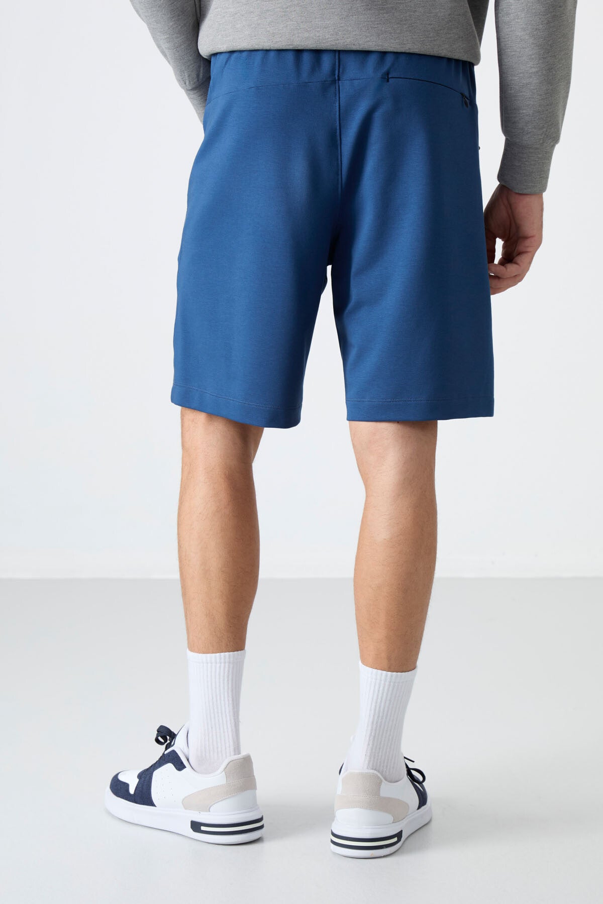 Parlament Gizli Fermuar Arka Cepli Bağcıklı Standart Kalıp Erkek Şort - 81136