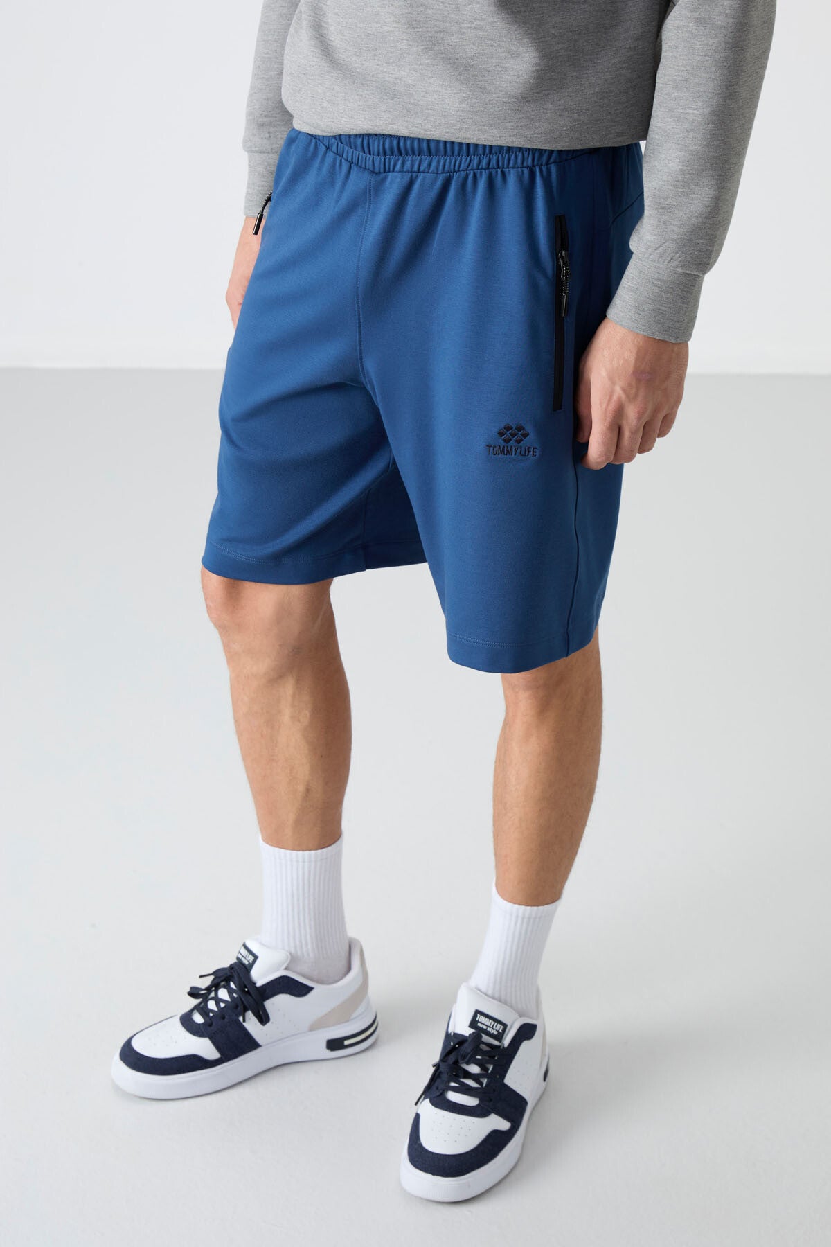 Parlament Gizli Fermuar Arka Cepli Bağcıklı Standart Kalıp Erkek Şort - 81136