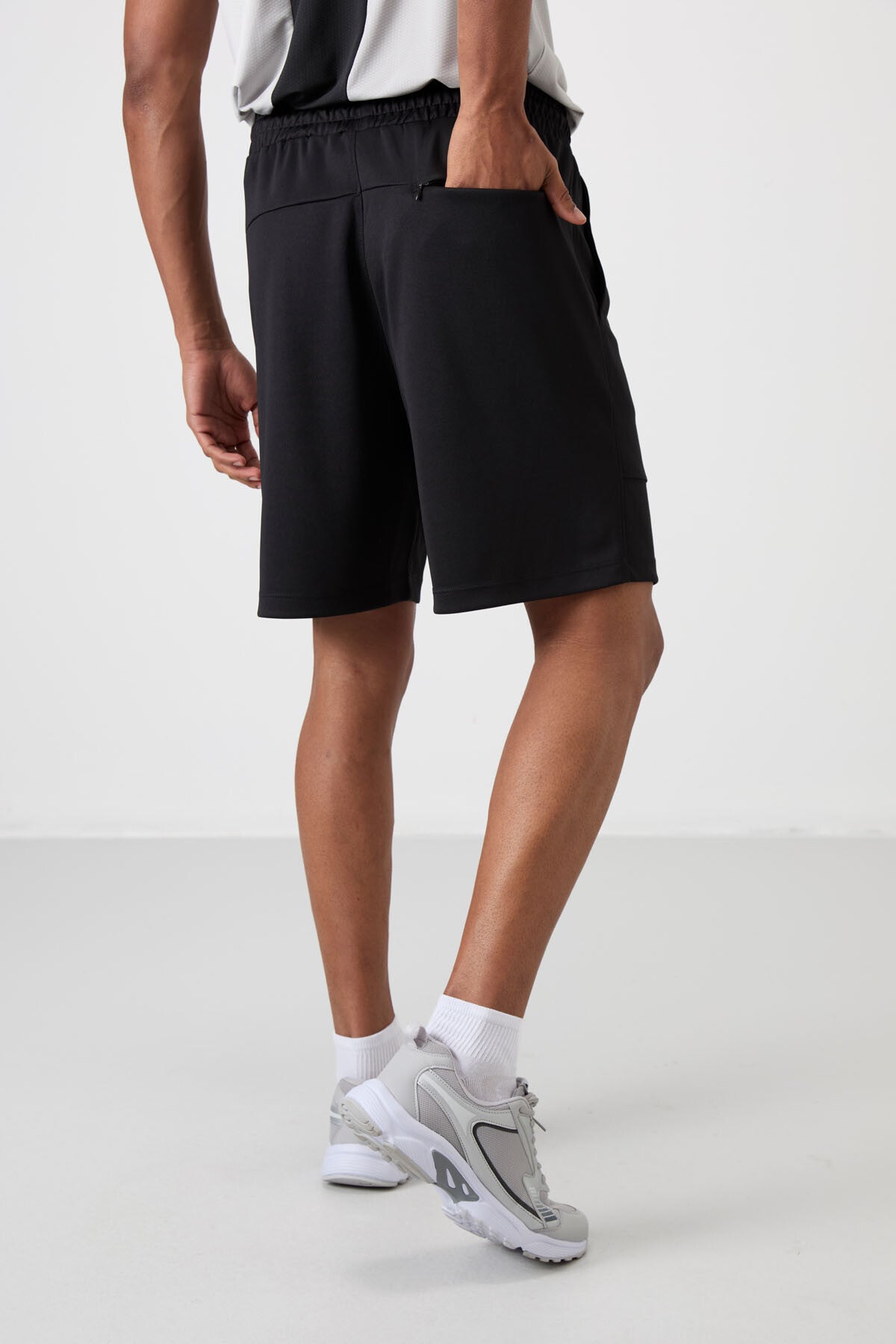 Siyah Kalın Yumuşak Comfort Fit Erkek Şort - 81272