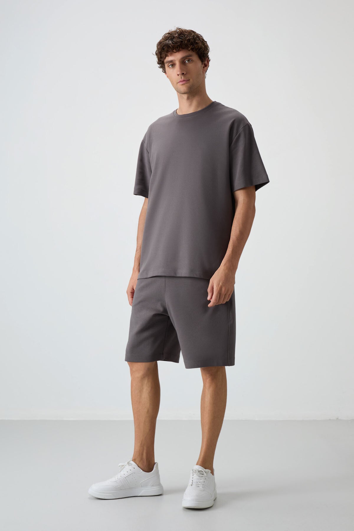 Koyu Gri Pamuklu Kalın Yumuşak Dokulu Oversize Fit Basic Erkek Şort Takım - 85249