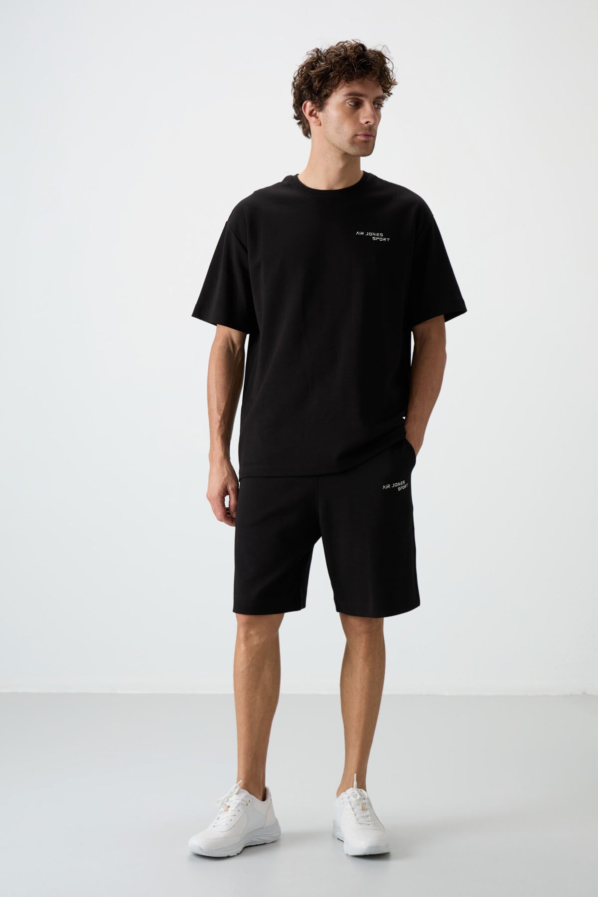 Siyah Pamuklu Kalın Yumuşak Dokulu Oversize Fit Nakışlı Erkek Şort Takım - 85250