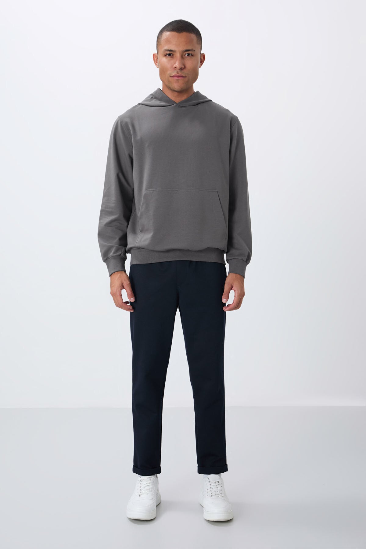 Koyu Gri Pamuk Yumuşak Dokulu Kapüşonlu Standart Fit Basic Erkek Sweatshirt - 88362