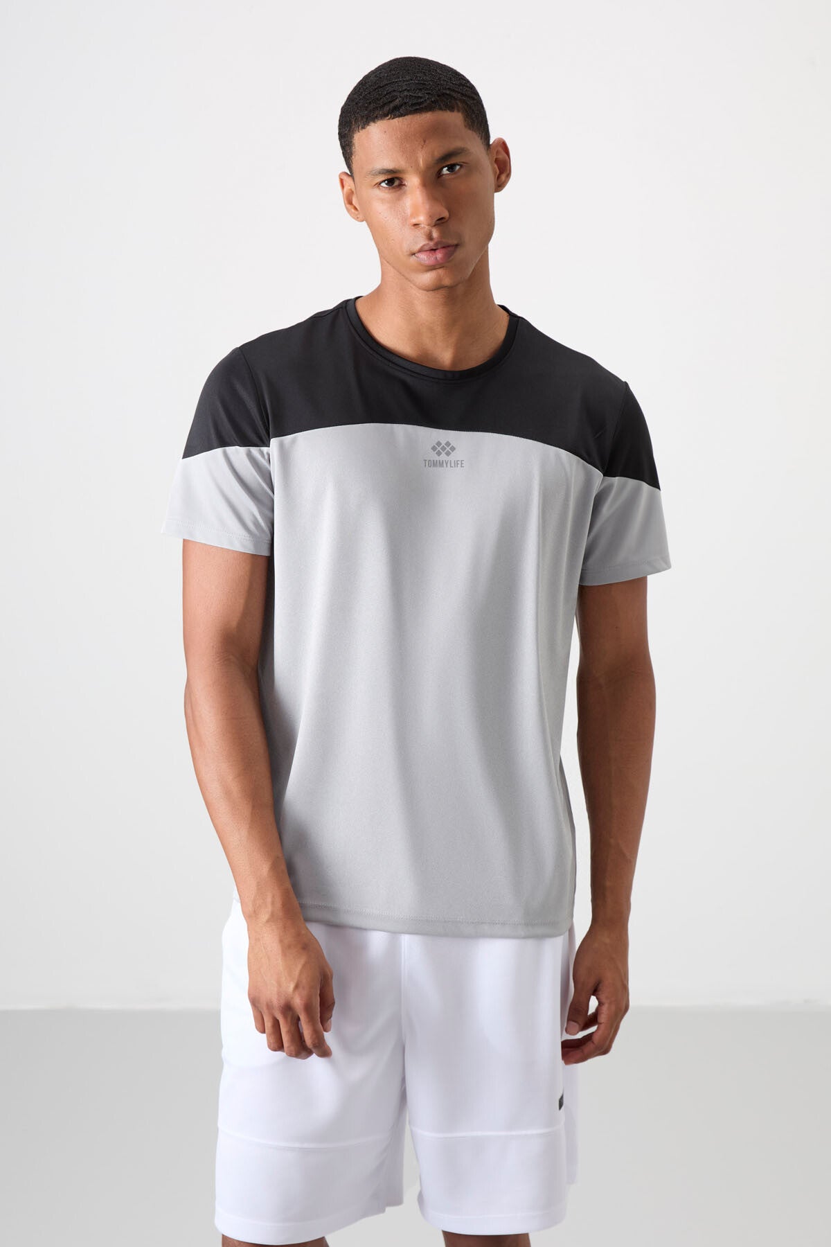 Gri Nefes Alan Dokulu İnce Esnek Standart Fit Erkek Performans T-Shirt - 88386