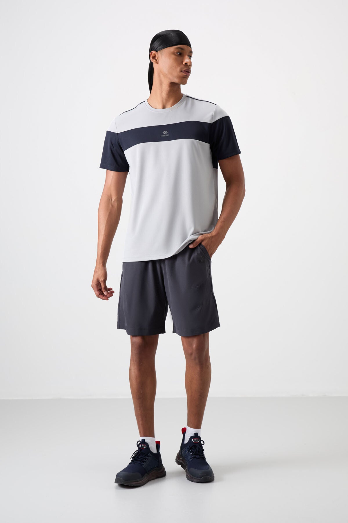 Gri Nefes Alan Dokulu İnce Esnek Standart Fit Erkek Performans T-Shirt - 88396