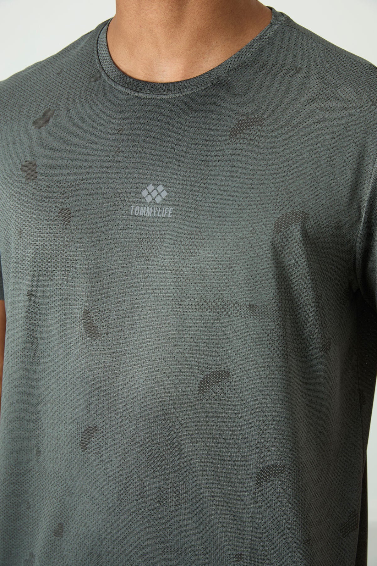 Haki Nefes Alan Jakarlı İnce Esnek Standart Fit Erkek Performans T-Shirt - 88397