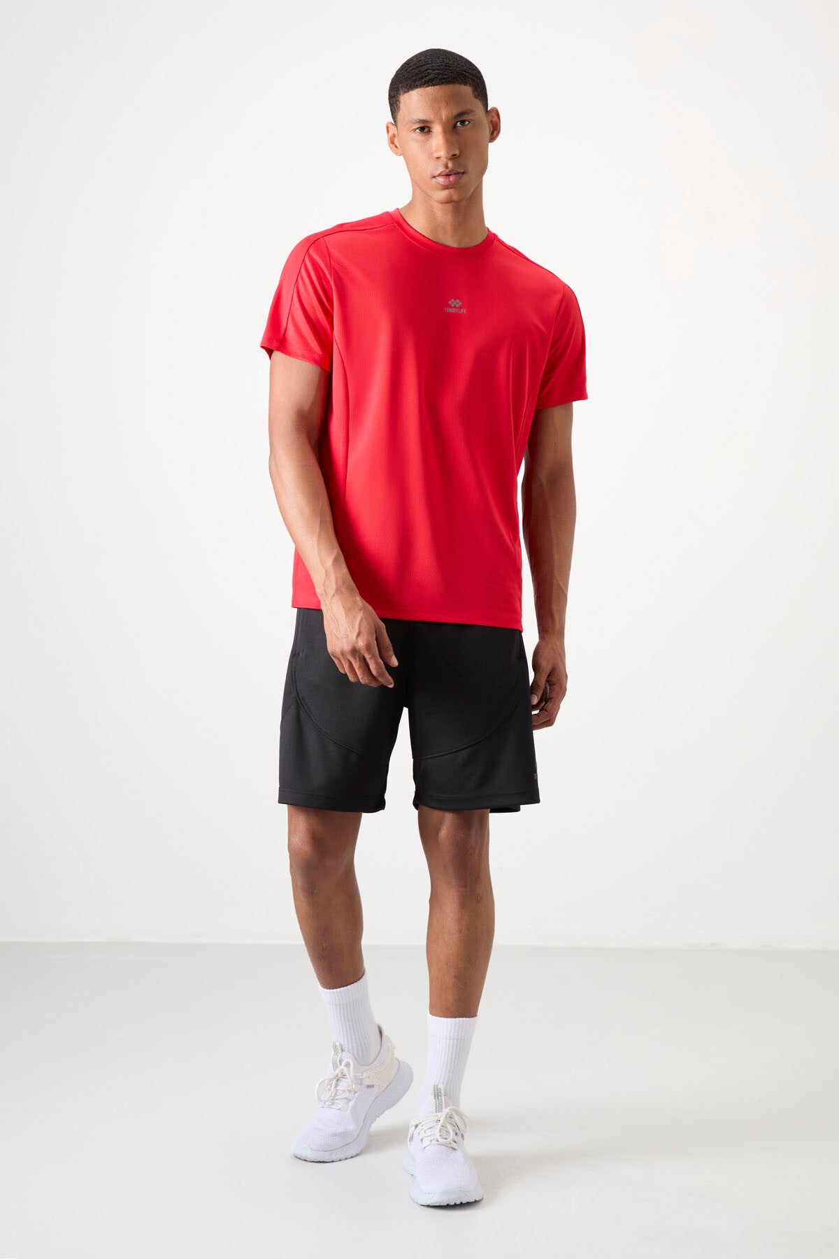 Kırmızı Nefes Alan Dokulu İnce Esnek Standart Fit Erkek Performans T-Shirt - 88390