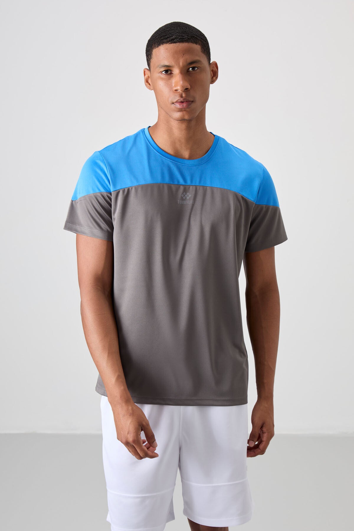 Koyu Gri Nefes Alan Dokulu İnce Esnek Standart Fit Erkek Performans T-Shirt - 88386