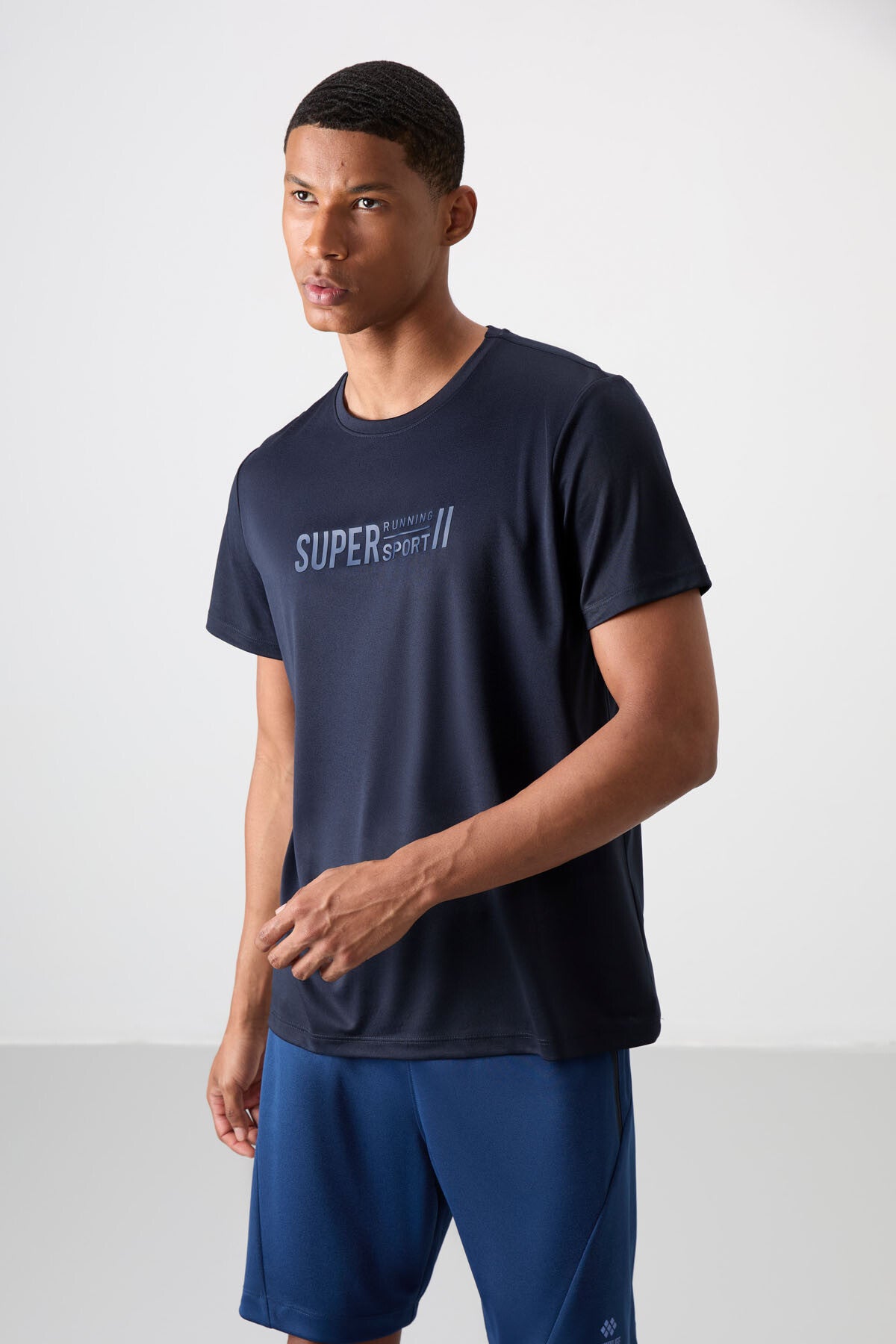 Lacivert Nefes Alan Dokulu İnce Esnek Standart Fit Erkek Performans T-Shirt - 88385