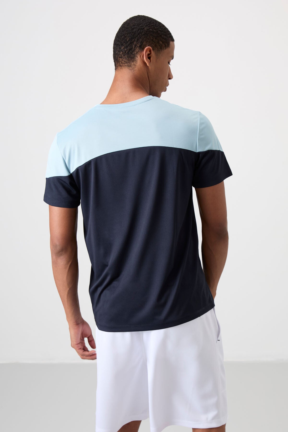 Lacivert Nefes Alan Dokulu İnce Esnek Standart Fit Erkek Performans T-Shirt - 88386