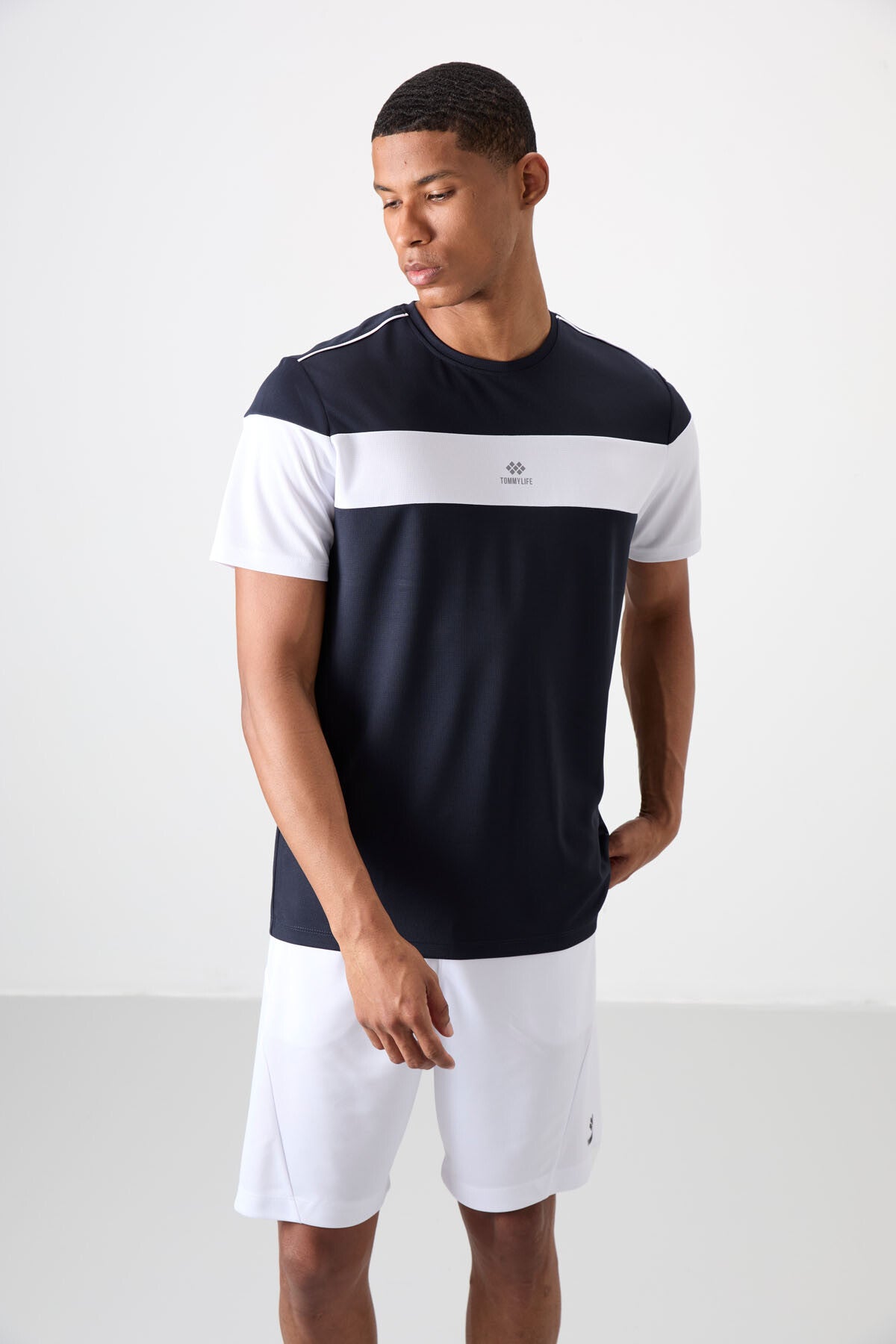 Lacivert Nefes Alan Dokulu İnce Esnek Standart Fit Erkek Performans T-Shirt - 88396