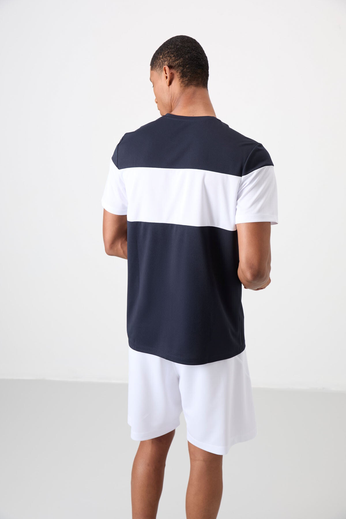 Lacivert Nefes Alan Dokulu İnce Esnek Standart Fit Erkek Performans T-Shirt - 88396