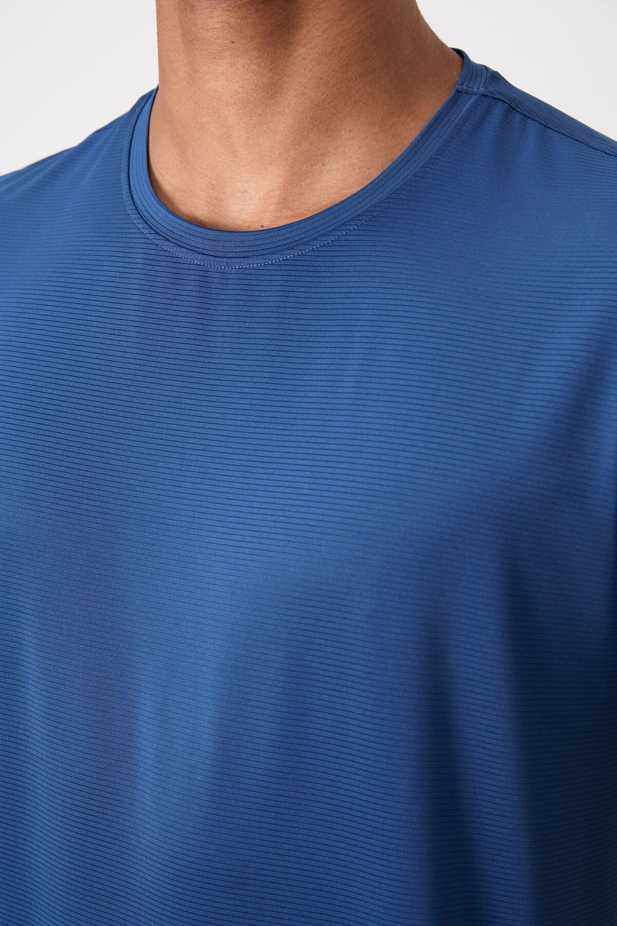 Parlament Nefes Alan Dokulu İnce Esnek Standart Fit Erkek Performans T-Shirt - 88383