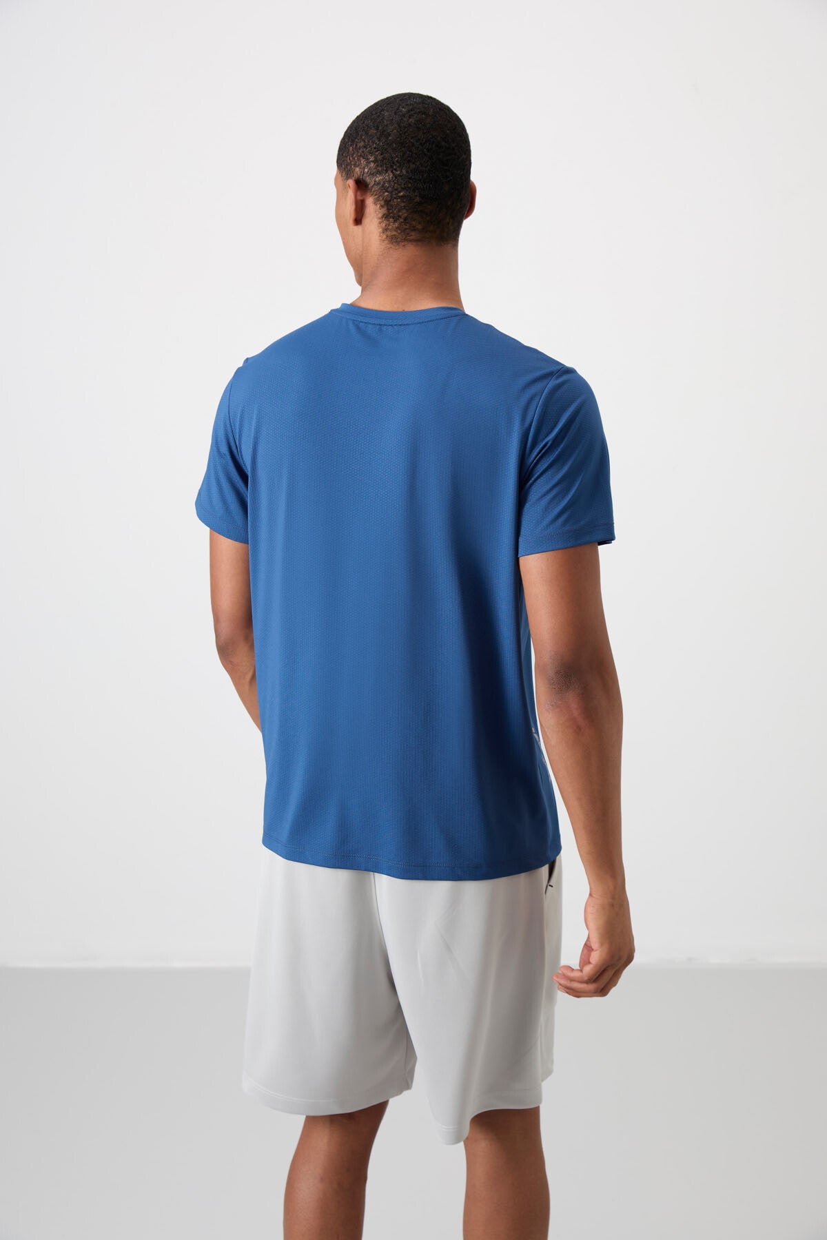 Parlament Nefes Alan Dokulu İnce Esnek Standart Fit Erkek Performans T-Shirt - 88388