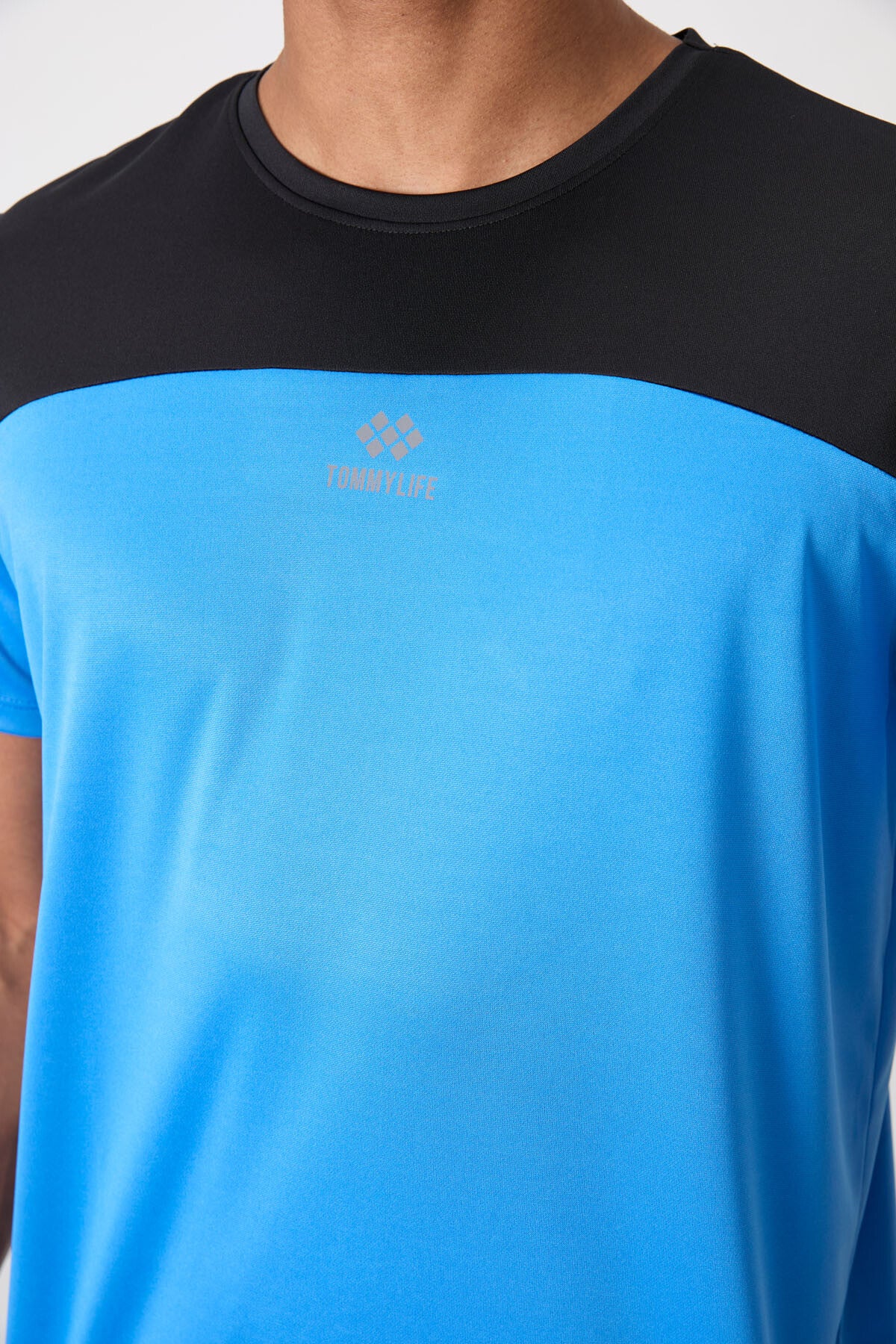 Saks Nefes Alan Dokulu İnce Esnek Standart Fit Erkek Performans T-Shirt - 88386