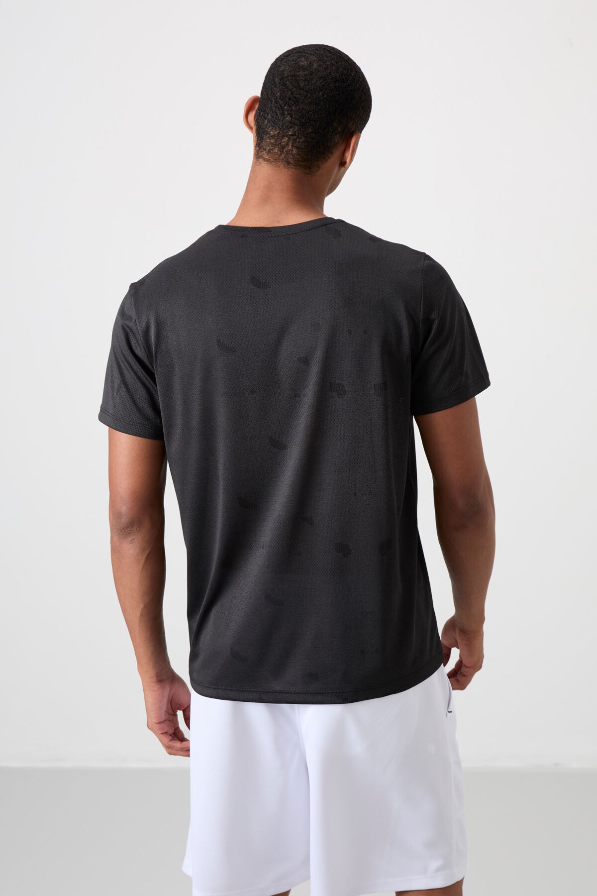 Siyah Nefes Alan Jakarlı İnce Esnek Standart Fit Erkek Performans T-Shirt - 88398