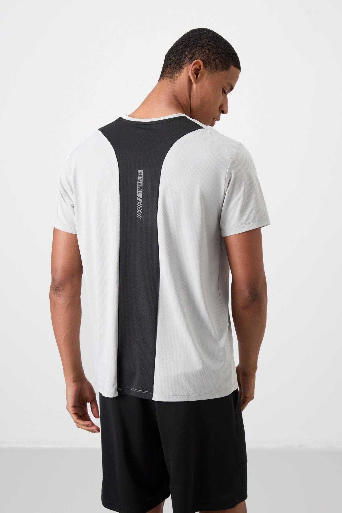 Taş Nefes Alan Dokulu İnce Esnek Standart Fit Erkek Performans T-Shirt - 88387