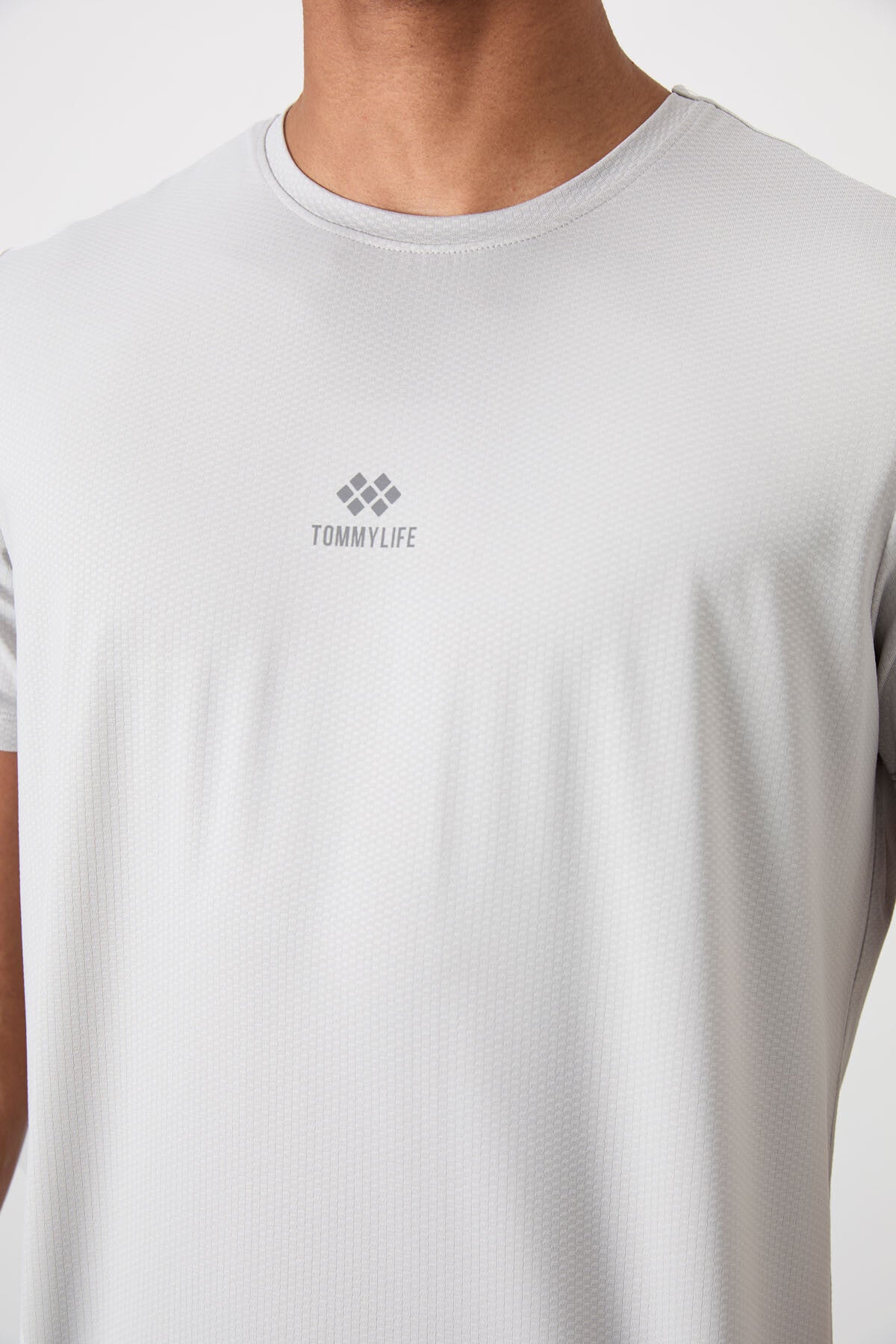 Taş Nefes Alan Dokulu İnce Esnek Standart Fit Erkek Performans T-Shirt - 88387