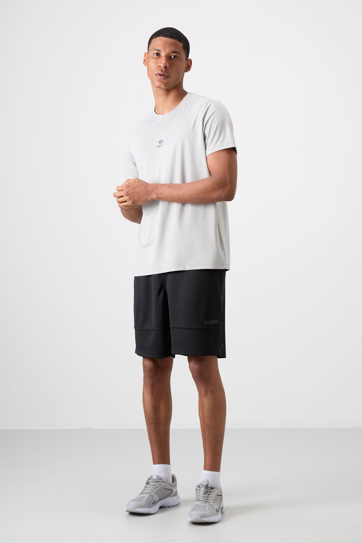 Taş Nefes Alan Dokulu İnce Esnek Standart Fit Erkek Performans T-Shirt - 88387