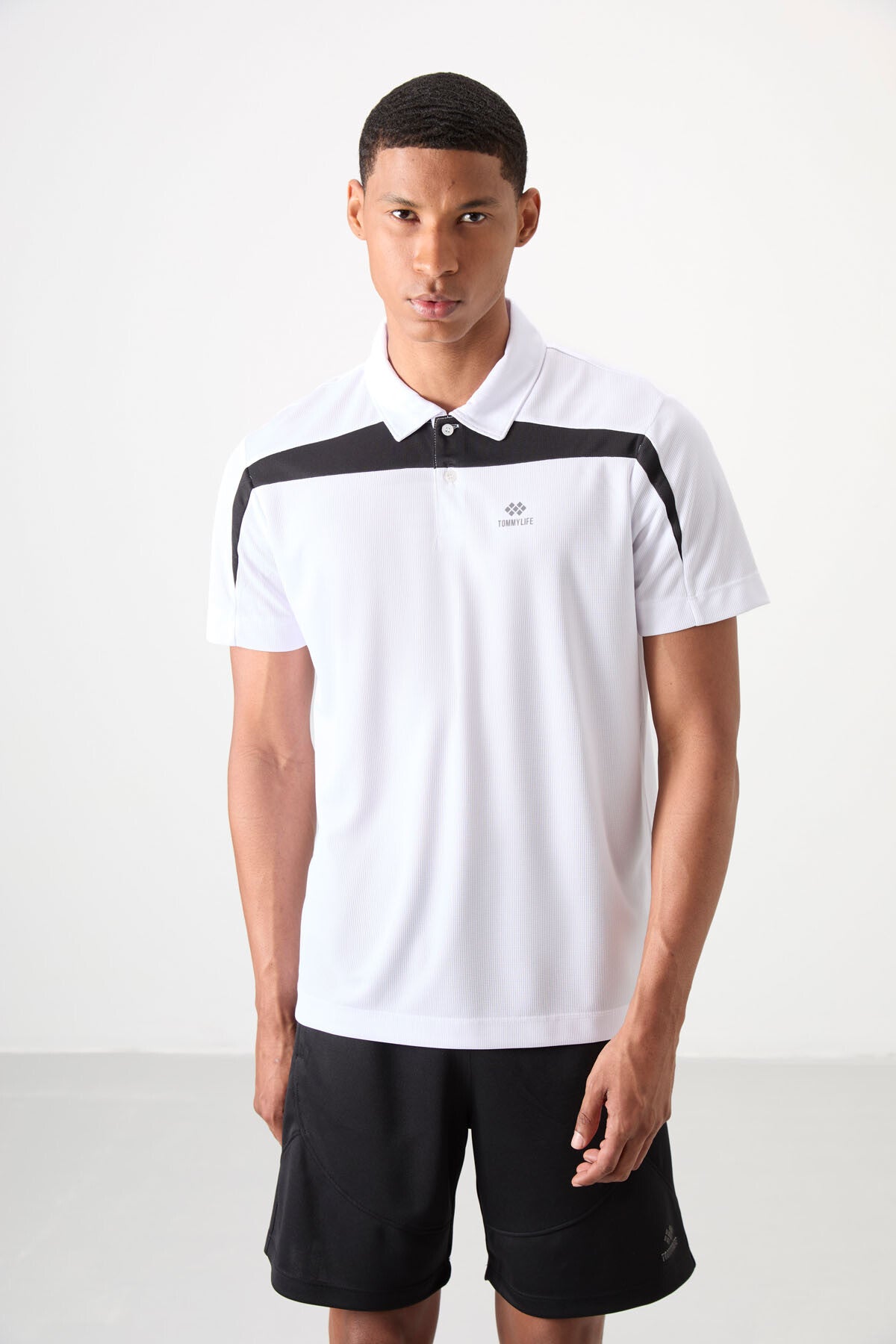 Beyaz Nefes Alan Dokulu İnce Esnek Standart Fit Polo Yaka Erkek Performans T-Shirt - 88392